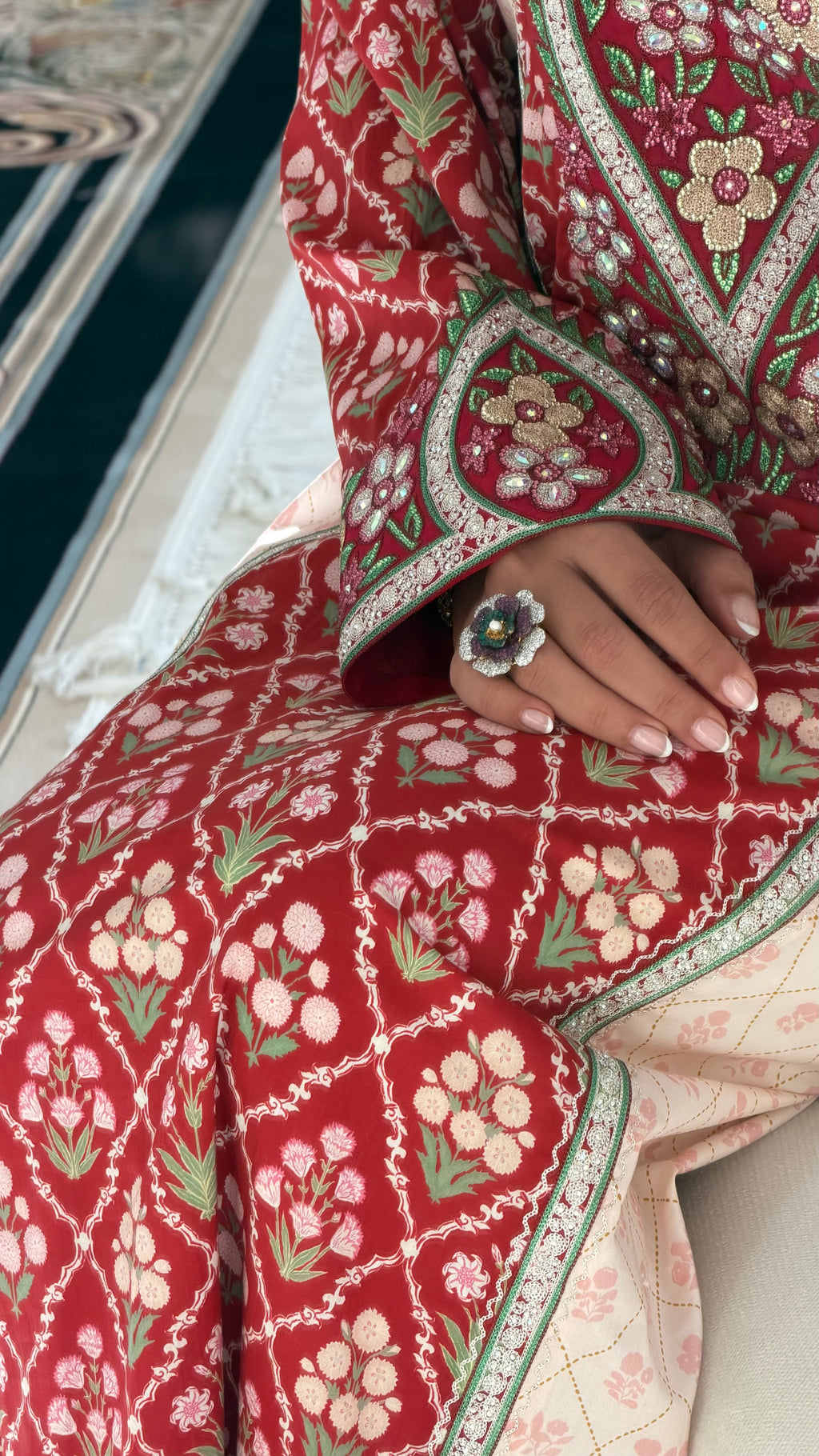 009 | FLOWER WITH RING