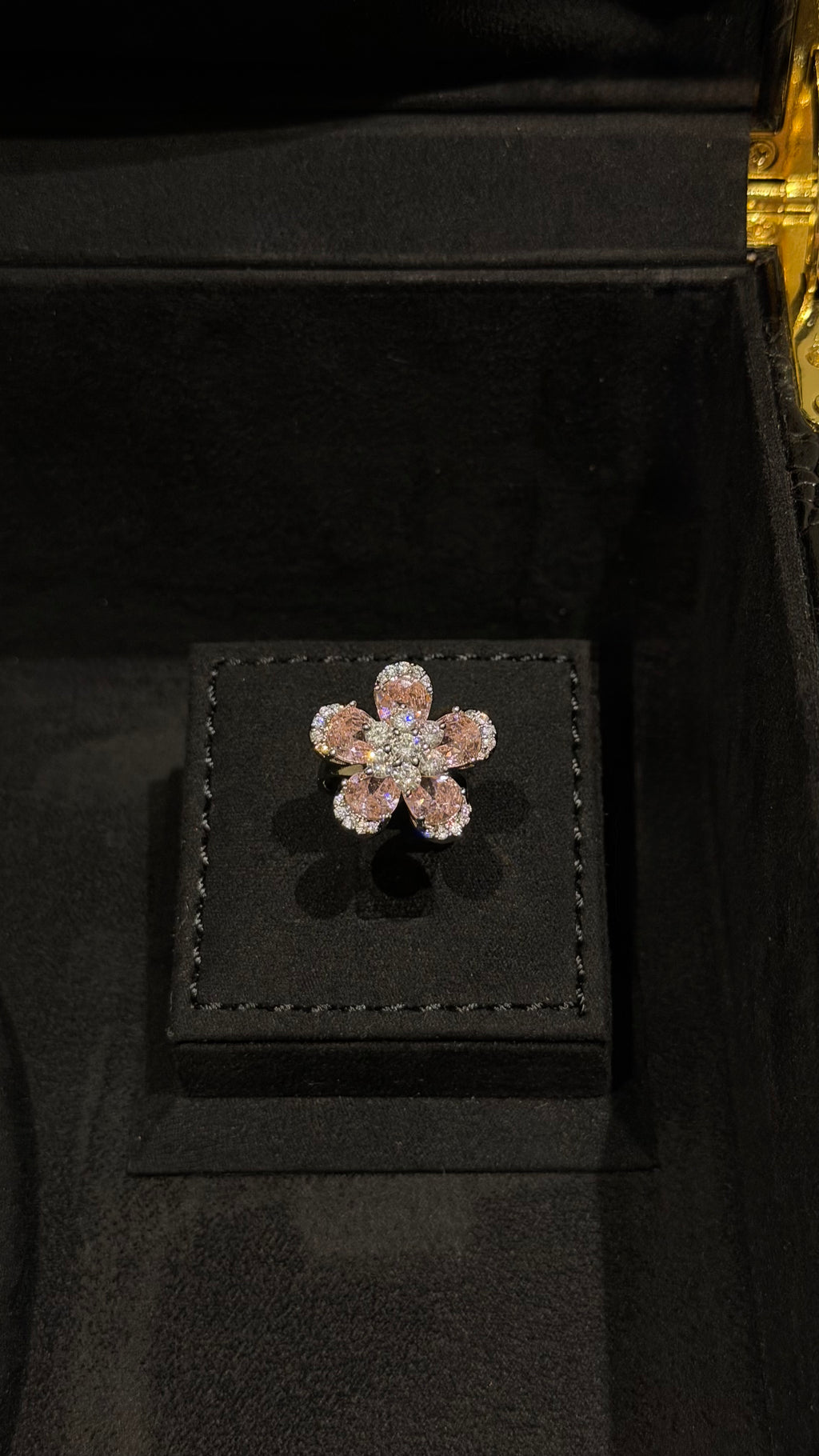 ALTWAR | PINK & FLOWERS