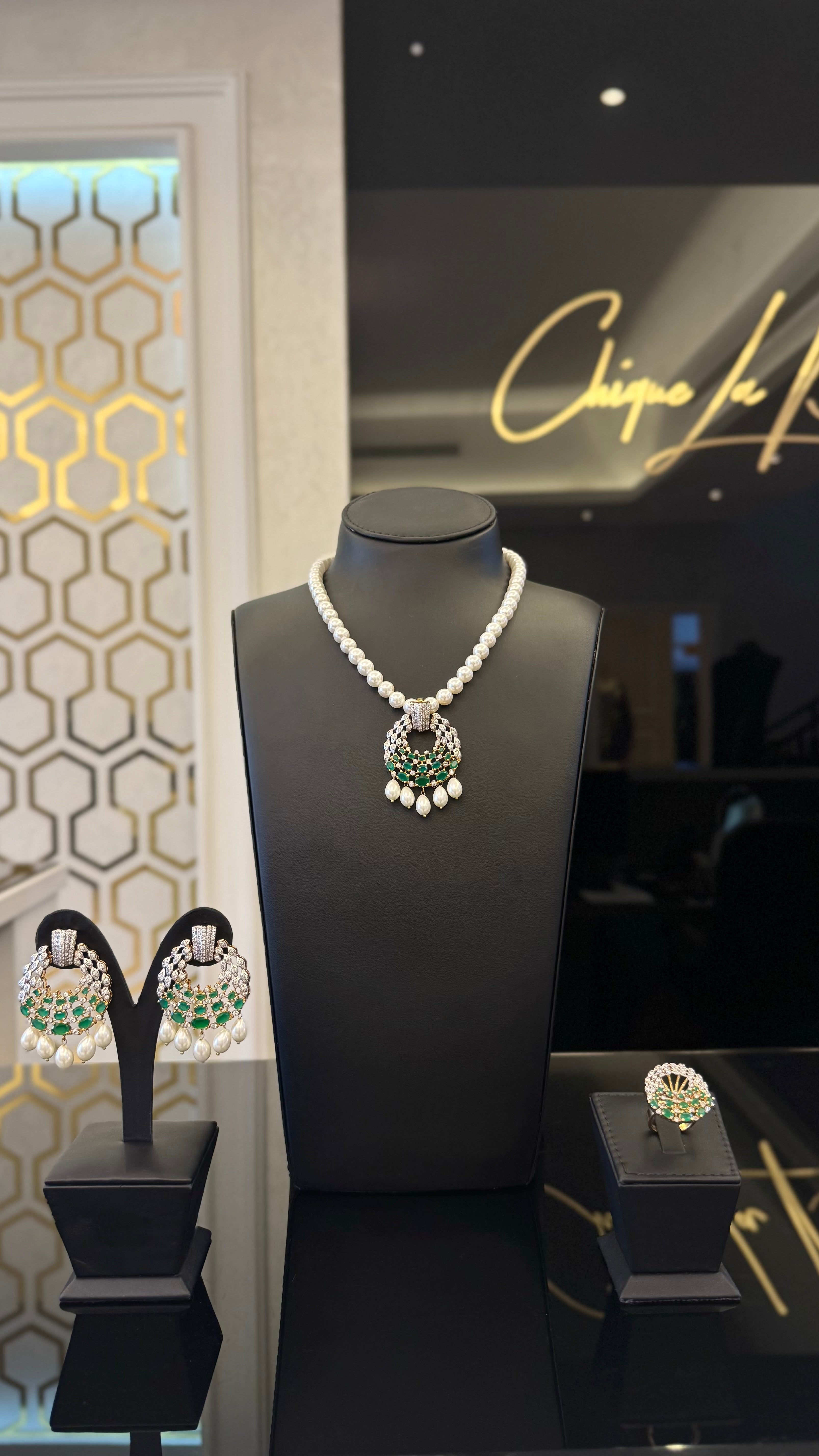 GREEN 003 | SILVER & GOLDEN