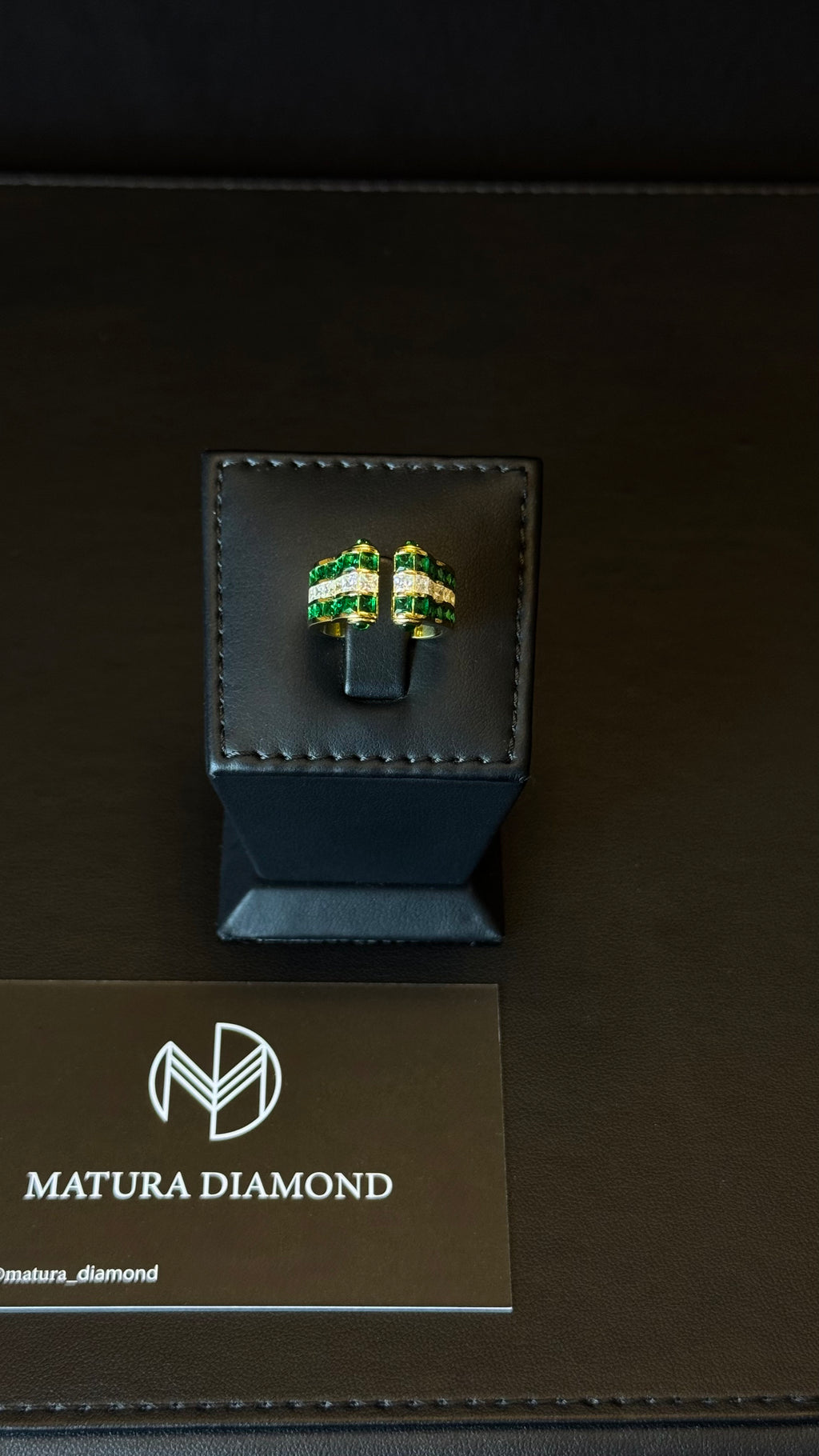 GREEN & SILVER | 031