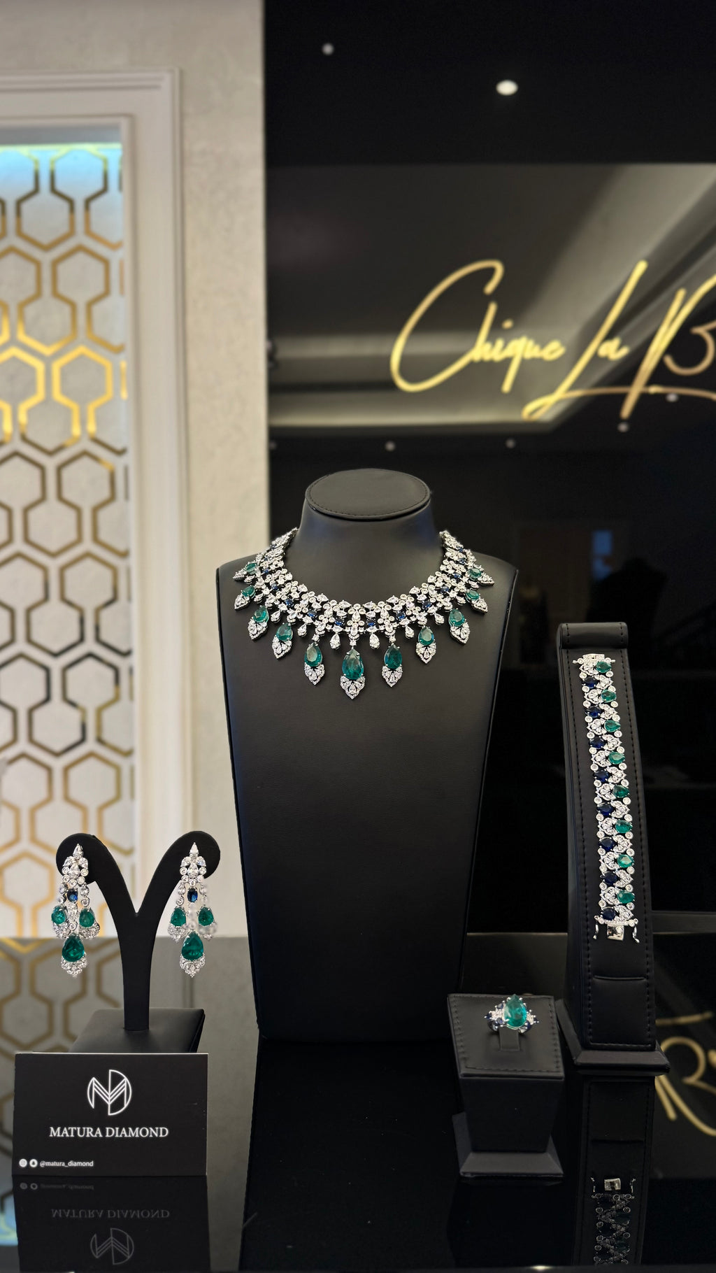 ALQURM | GREEN & BLUE