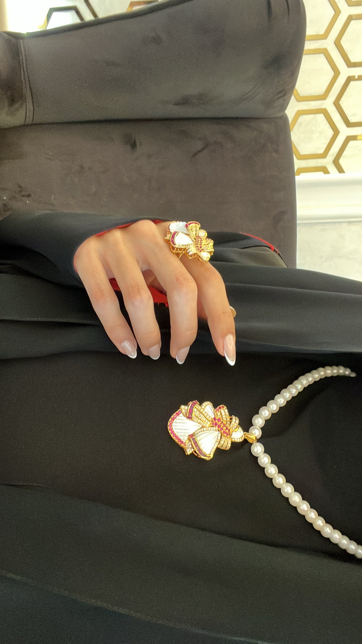 VINTAGE NO.2 | RED & SILVER & PEARLS