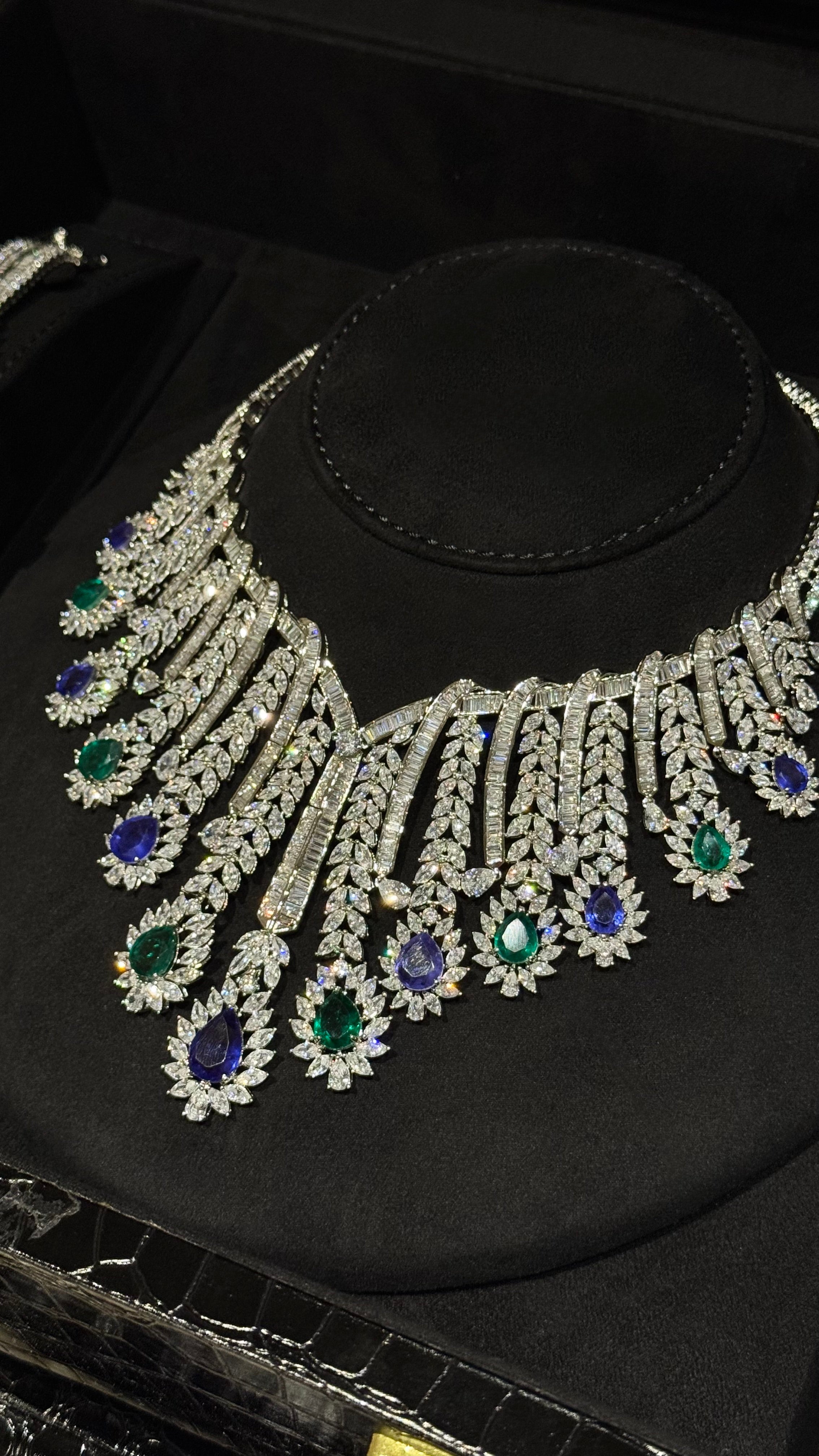 ALKUWAITAT | BLUE & GREEN