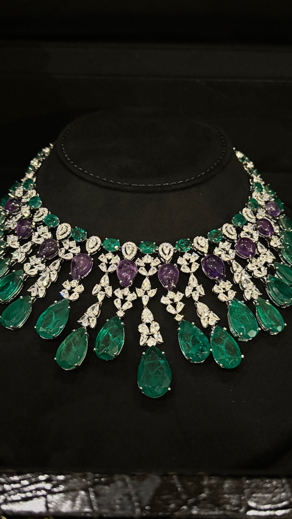 DEIRA | PURPLE & GREEN