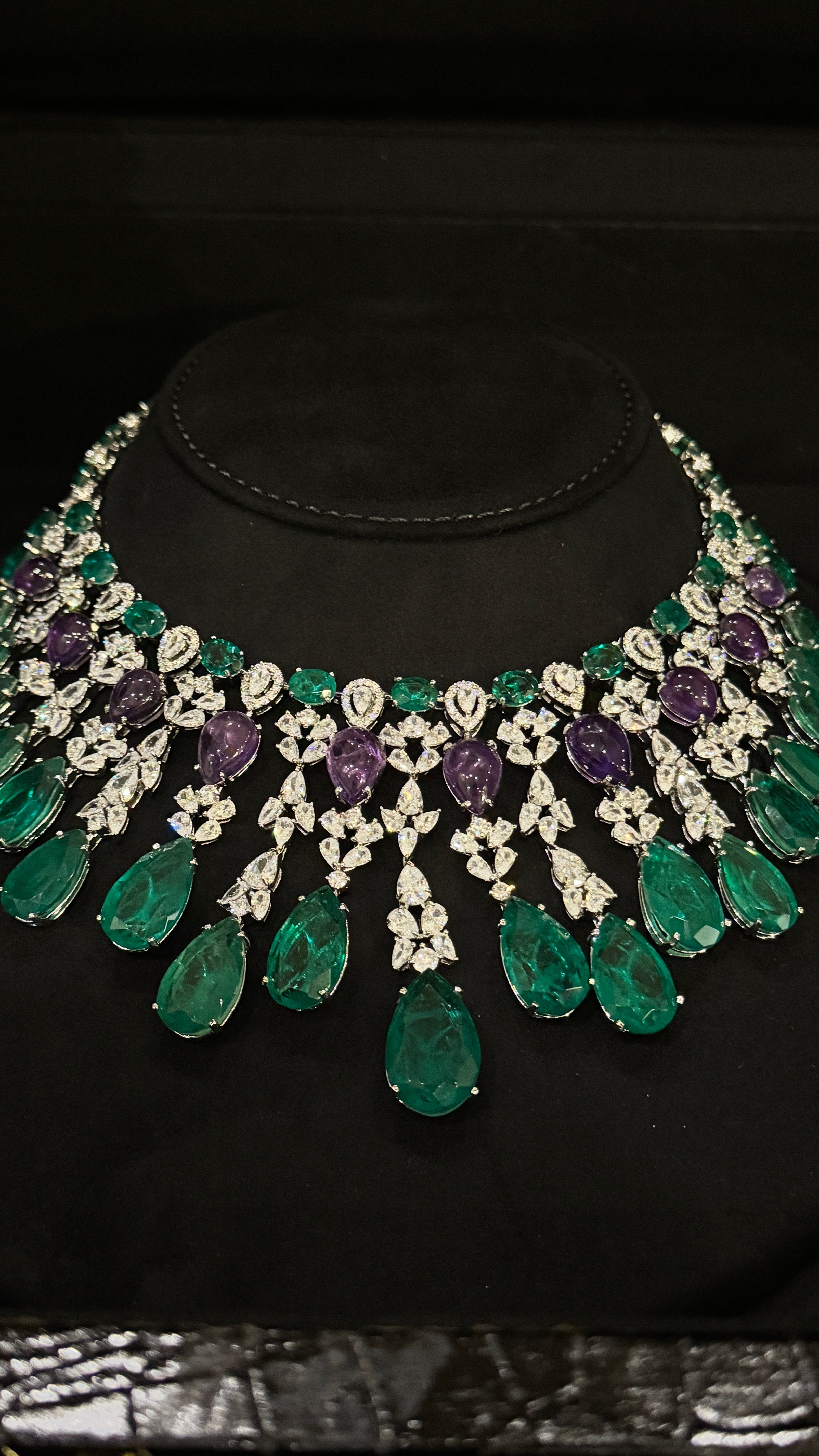 DEIRA | PURPLE & GREEN