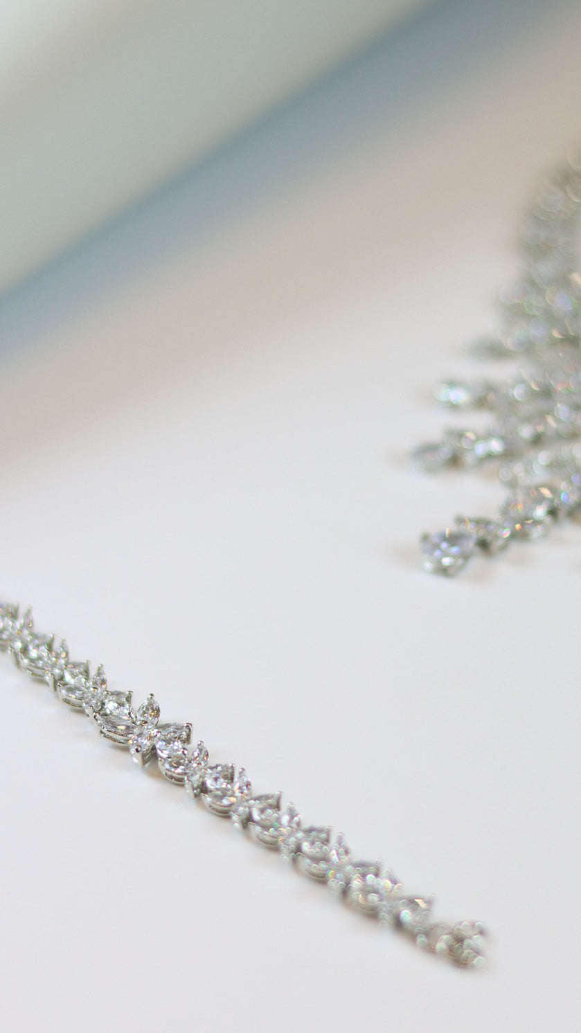 CHOKER ALBARSHA | WHITE