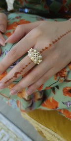 RAHAF | RING & PEARLS