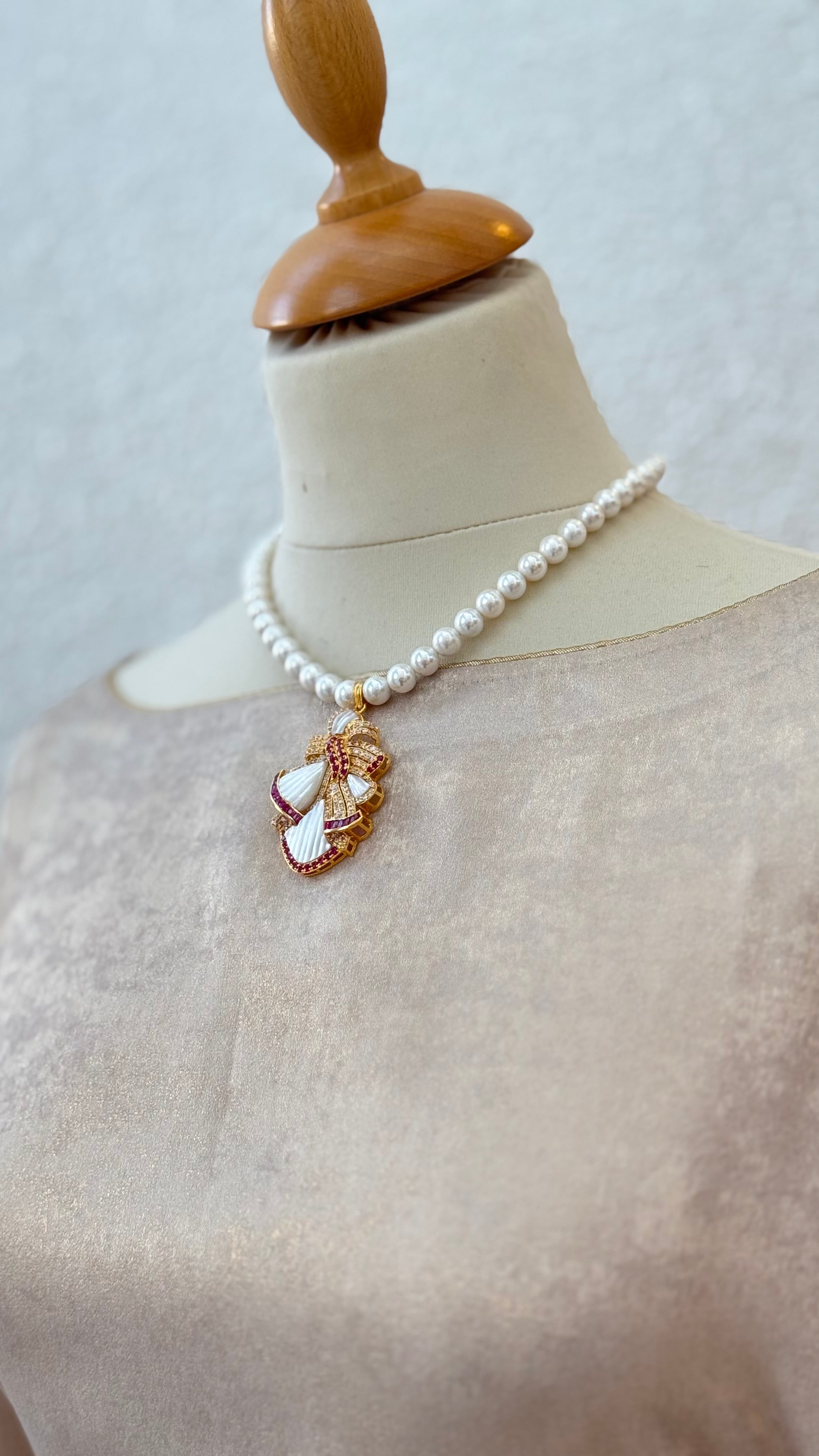 VINTAGE NO.2 | RED & SILVER & PEARLS