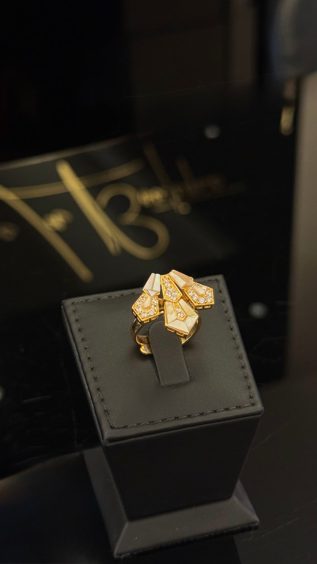 SILVER 047 | CHAIN & GOLDEN