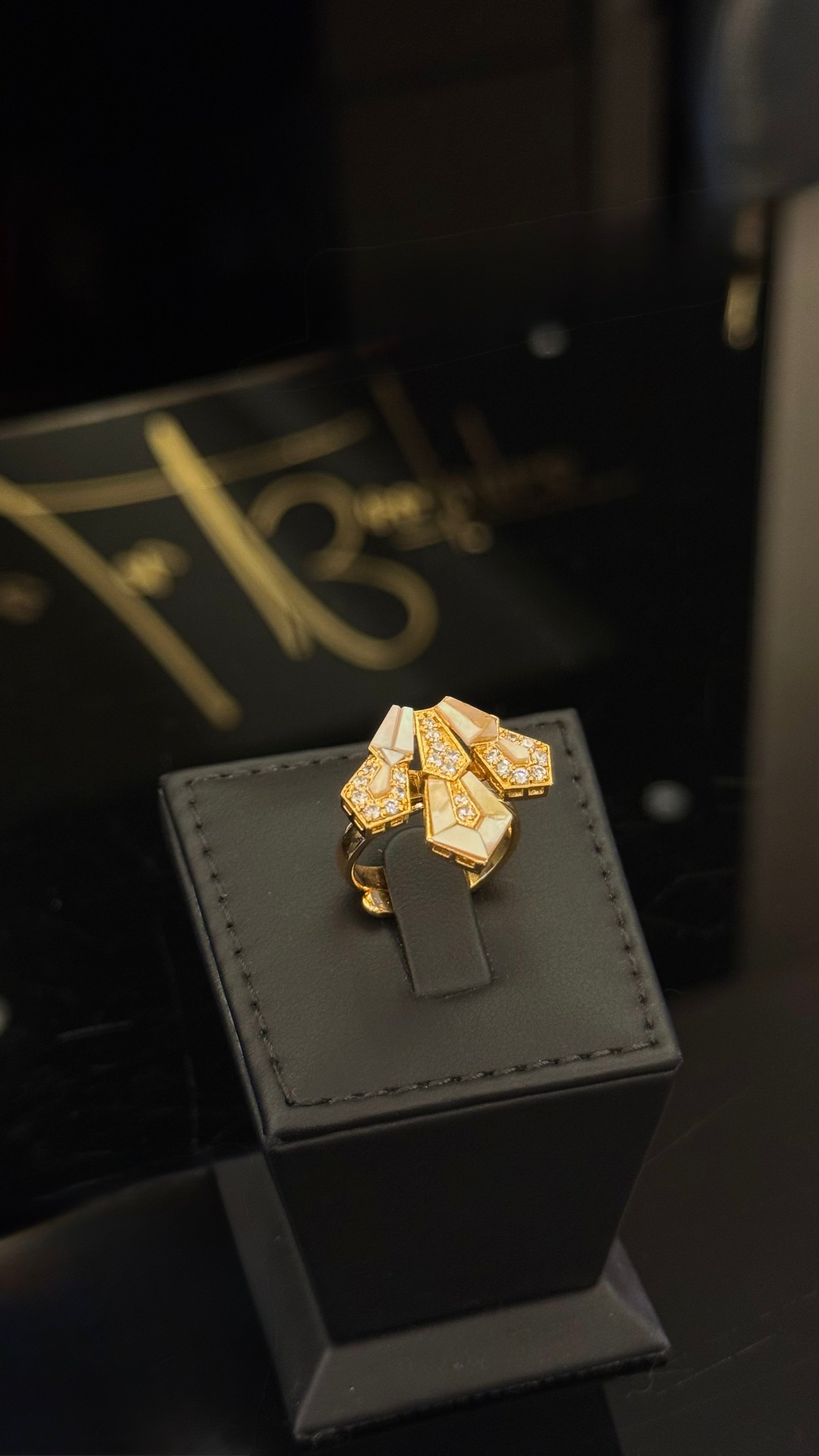 SILVER 047 | CHAIN & GOLDEN