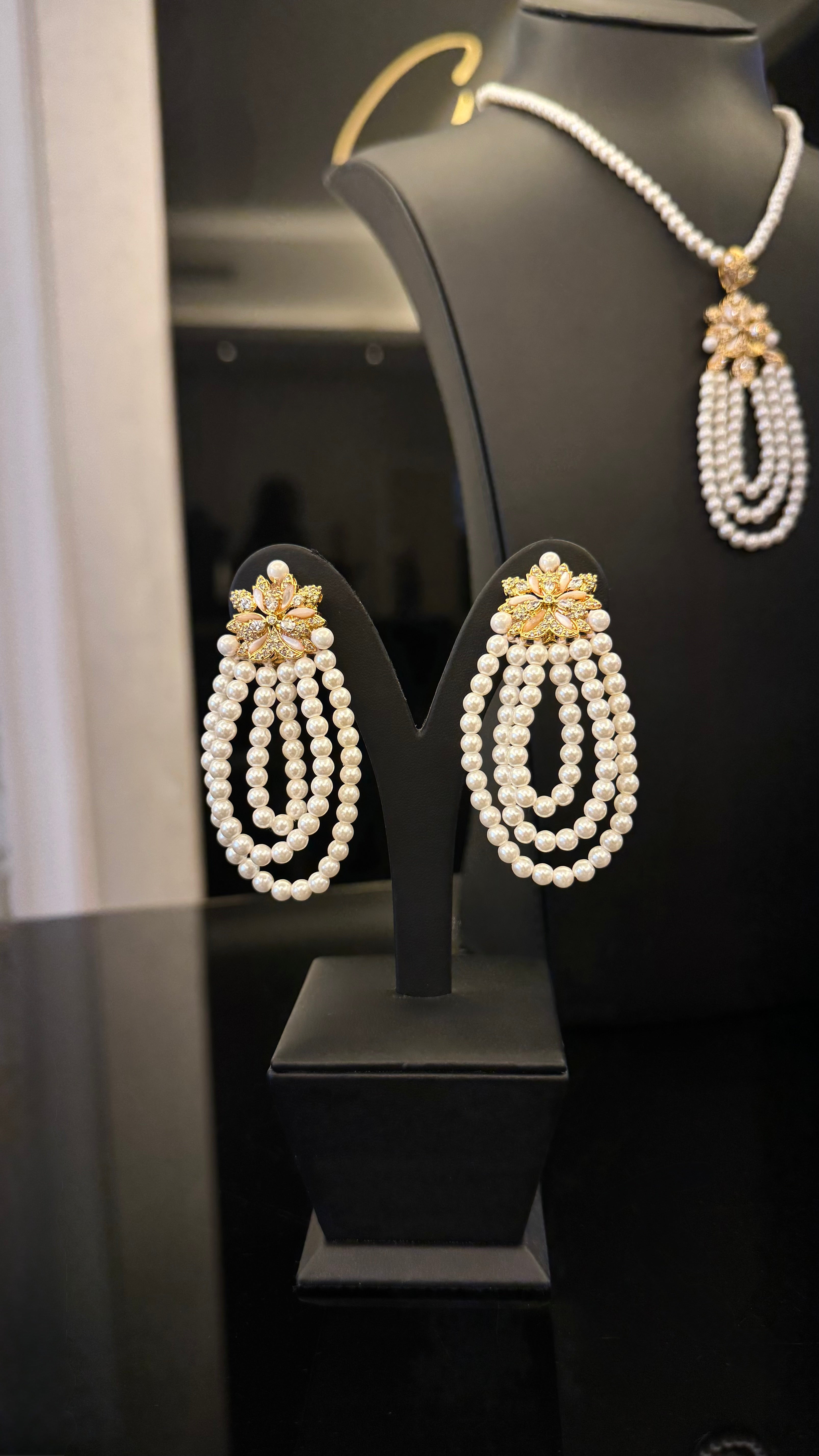 SILVER 048 | PEARLS & GOLDEN