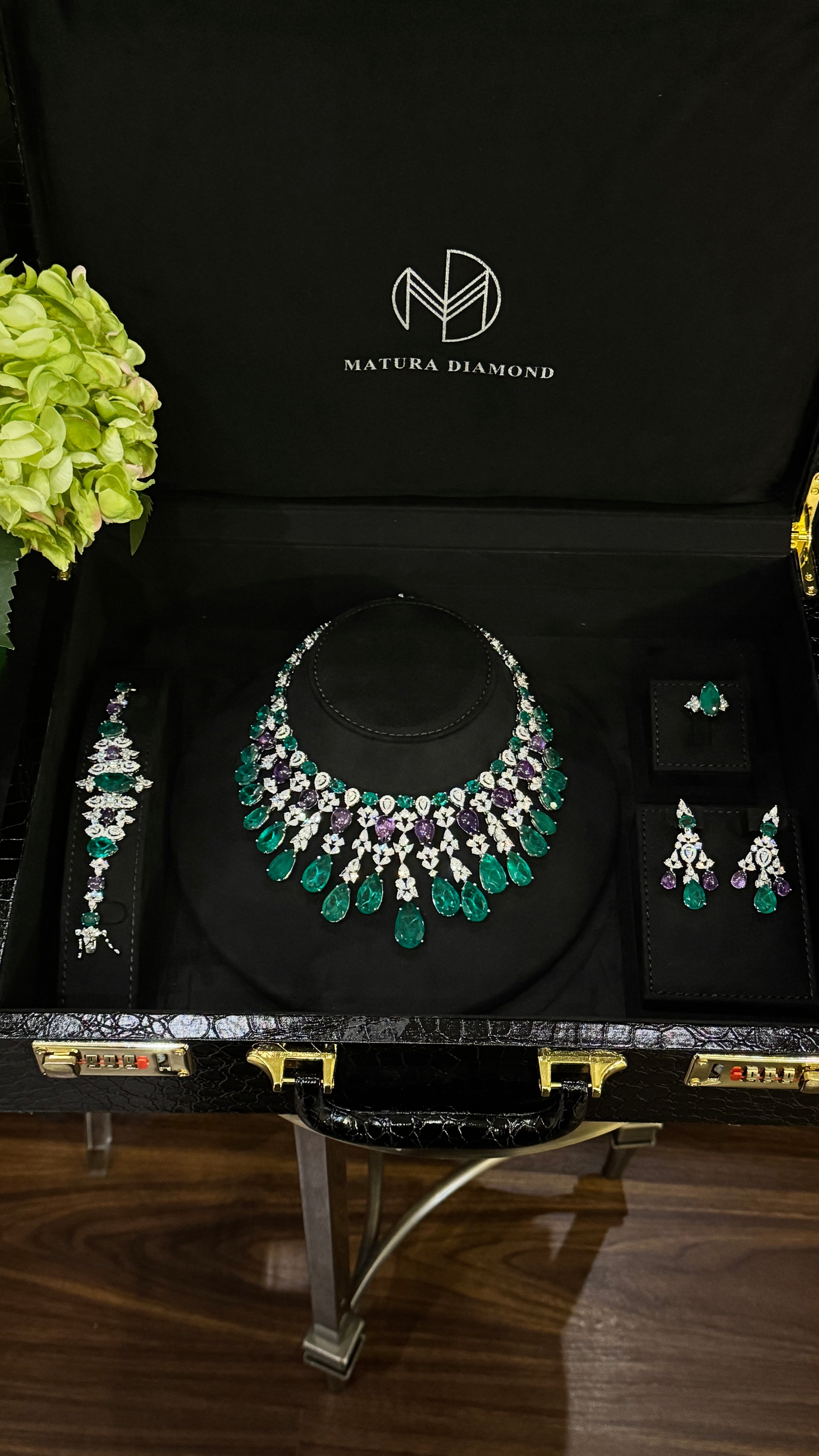 DEIRA | PURPLE & GREEN