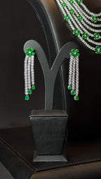 FLOWERS | LINES & GREEN