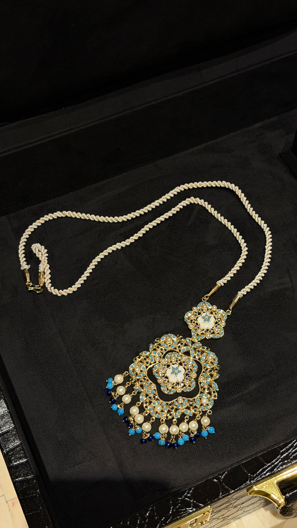 NO.020 (2) | PEARLS & TUR & GOLDEN