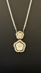 NO.046 | WHITE & PEARLS