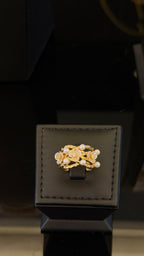 PEARLS-012 | CHOKER & FLOWERS