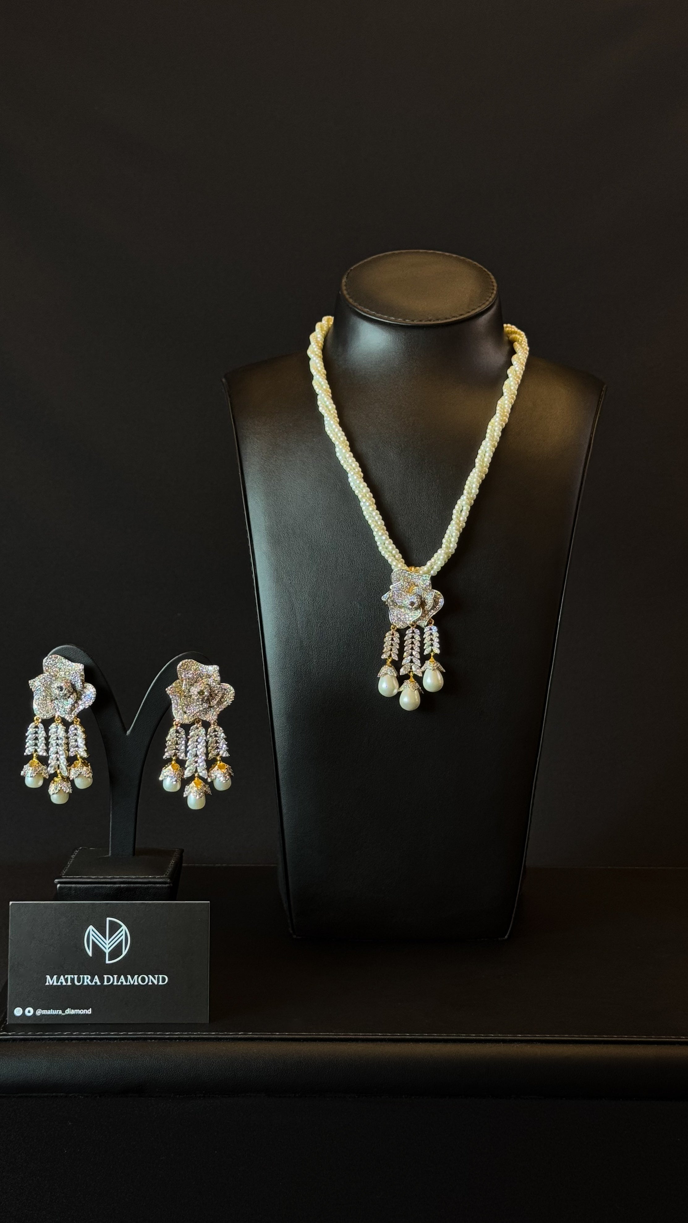 WARDA | SILVER & PEARLS