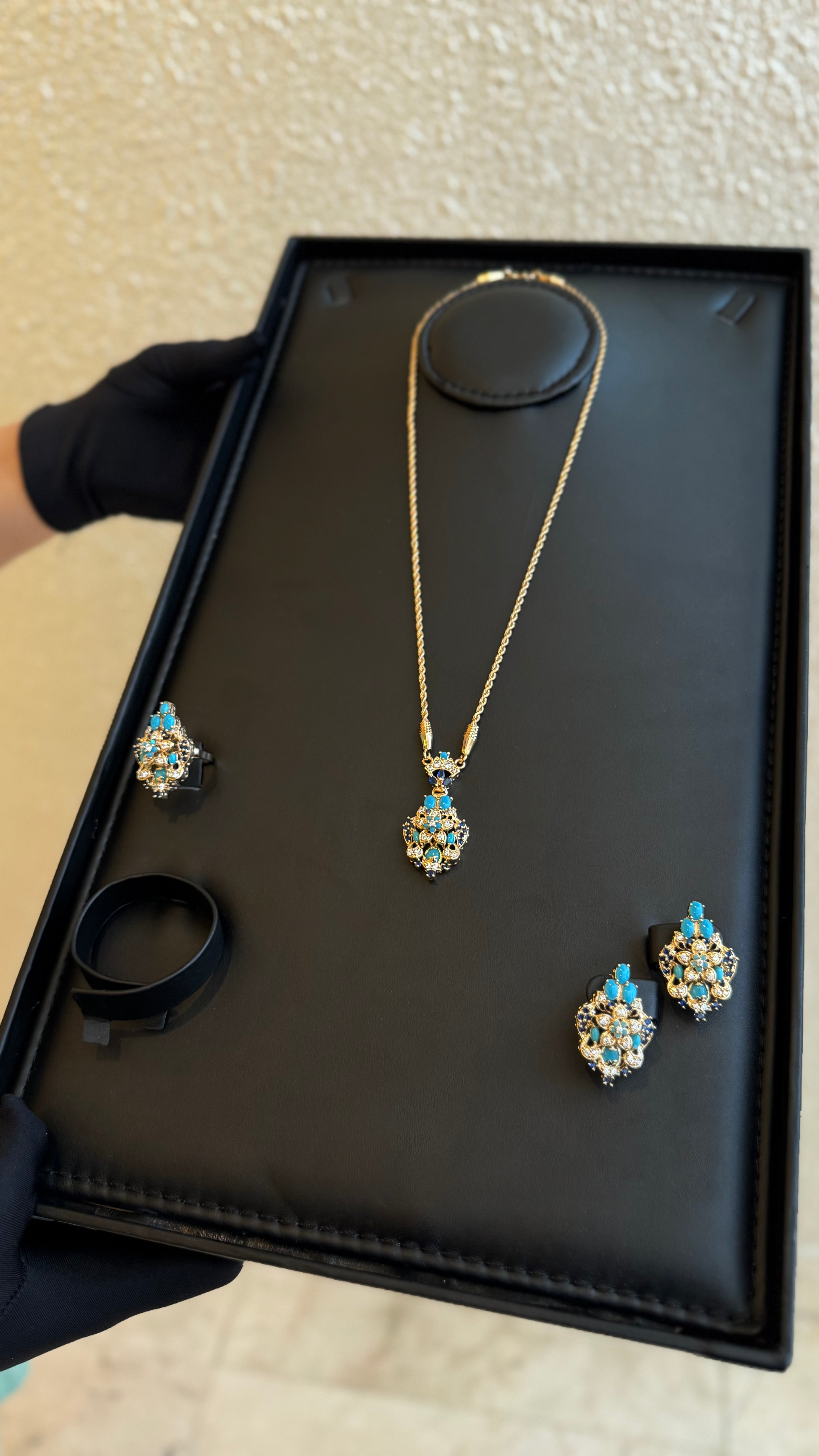 NO.015 | TUR & GOLDEN