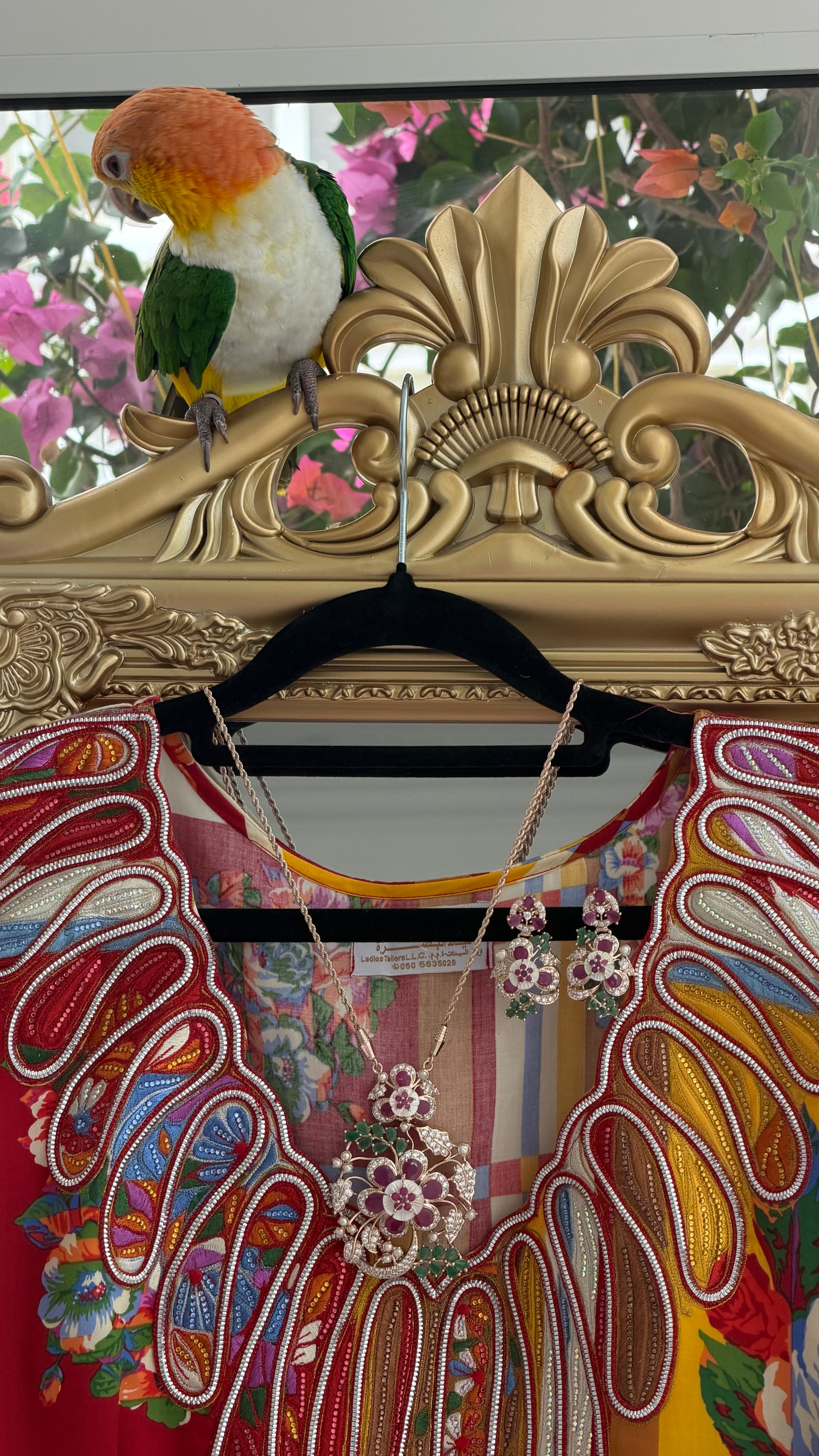 NO.041 | RED & GOLDEN