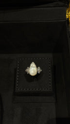 DEIRA | MO PEARL & WHITE