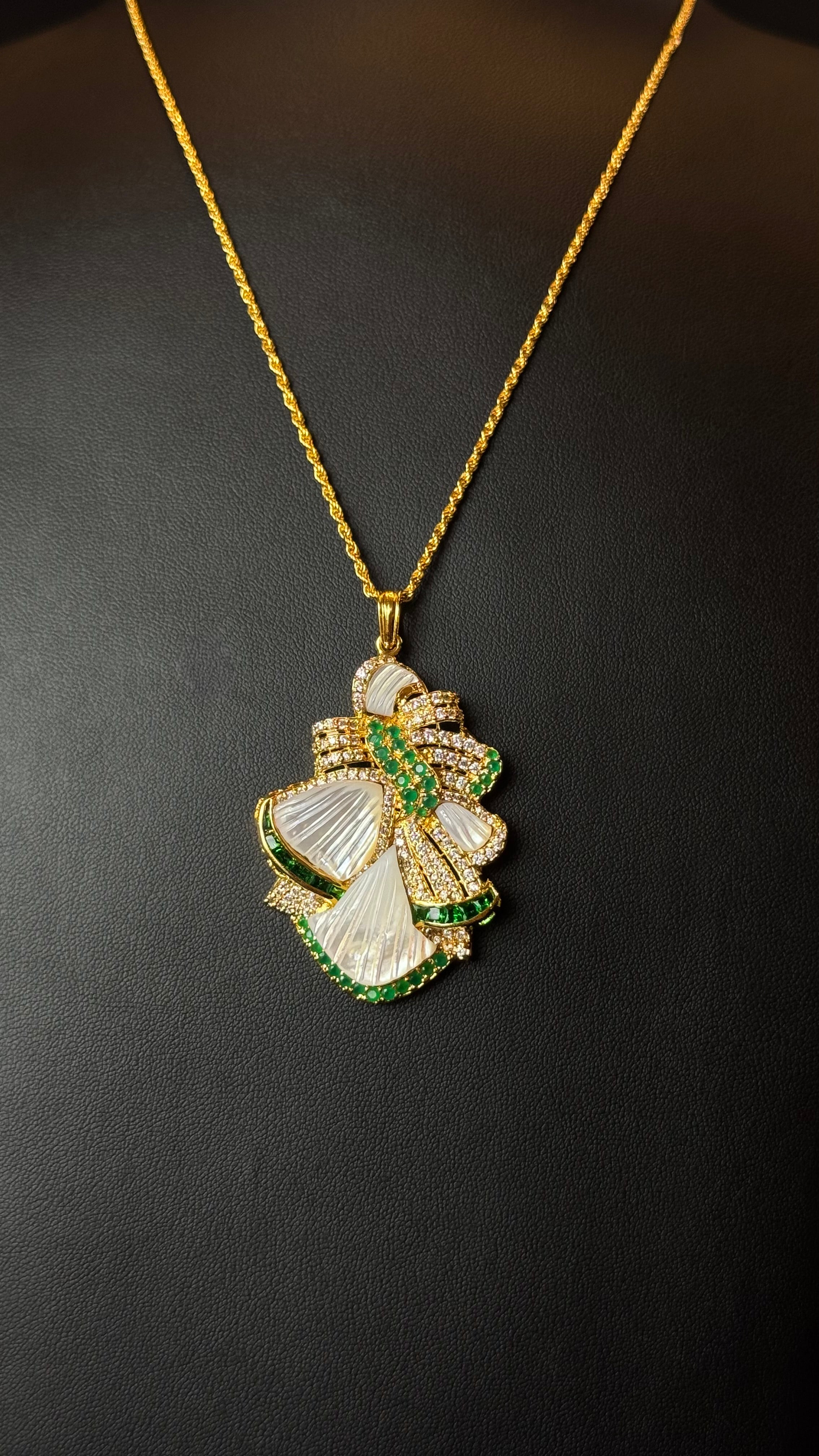 VINTAGE NO.3 | SILVER & GREEN