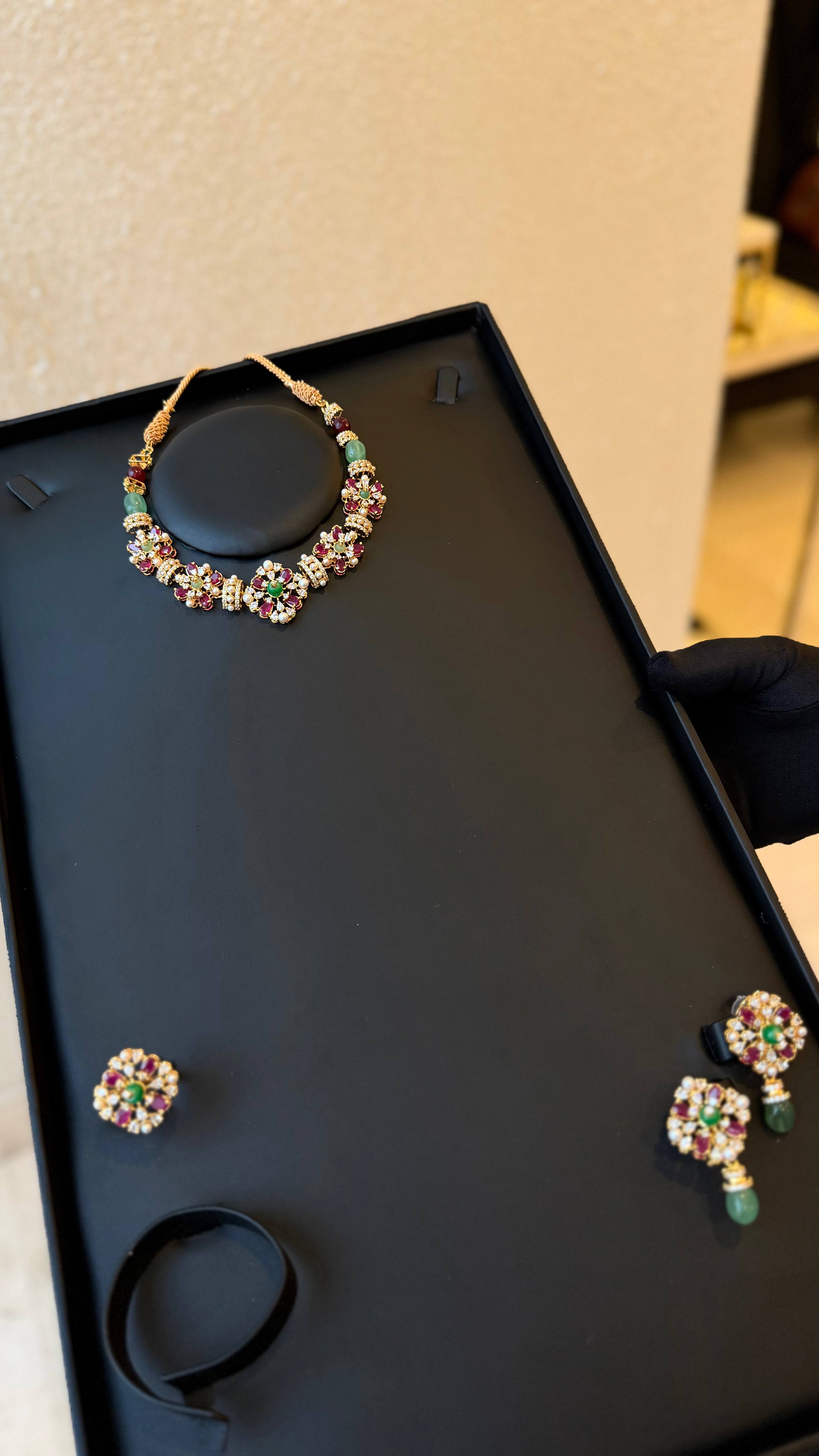 037 | SILVER & COLORED