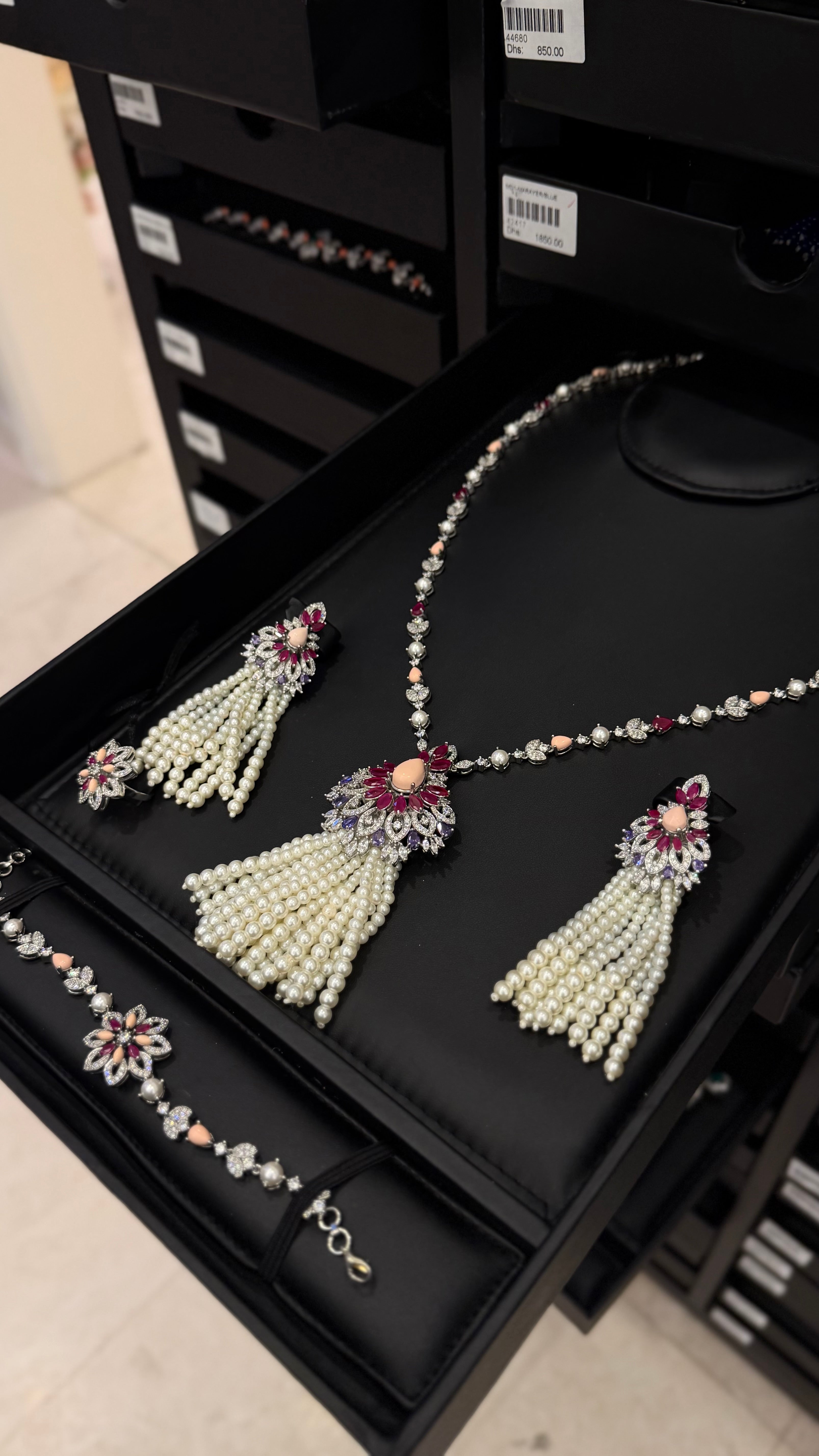 ALHOSN | PEARLS & PINK & PURPLE