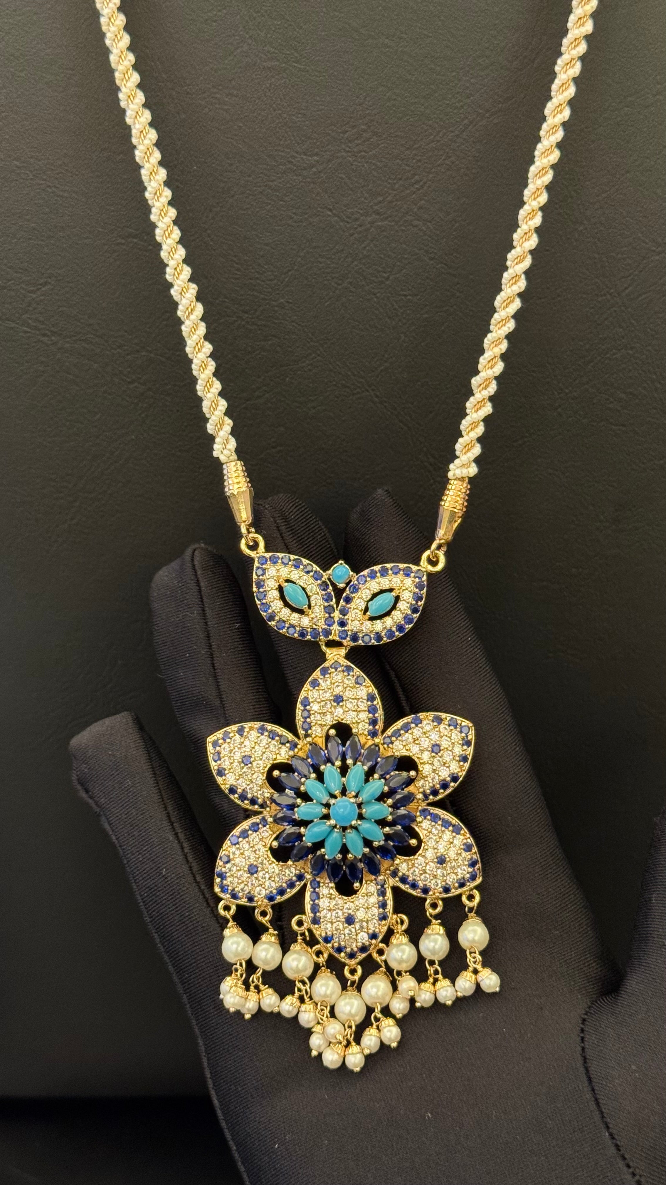 NO.065 | BLUE & FLOWERS