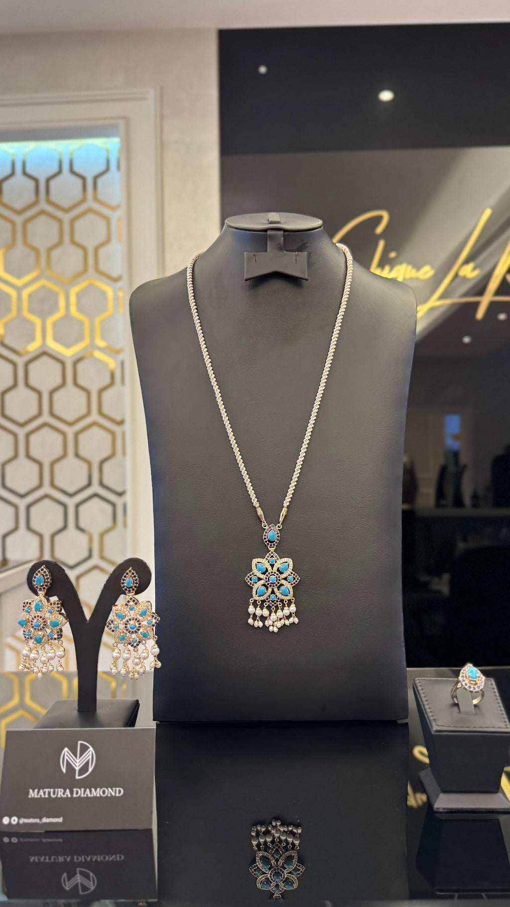 NO.070 | BLUE & TUR & FLOWERS