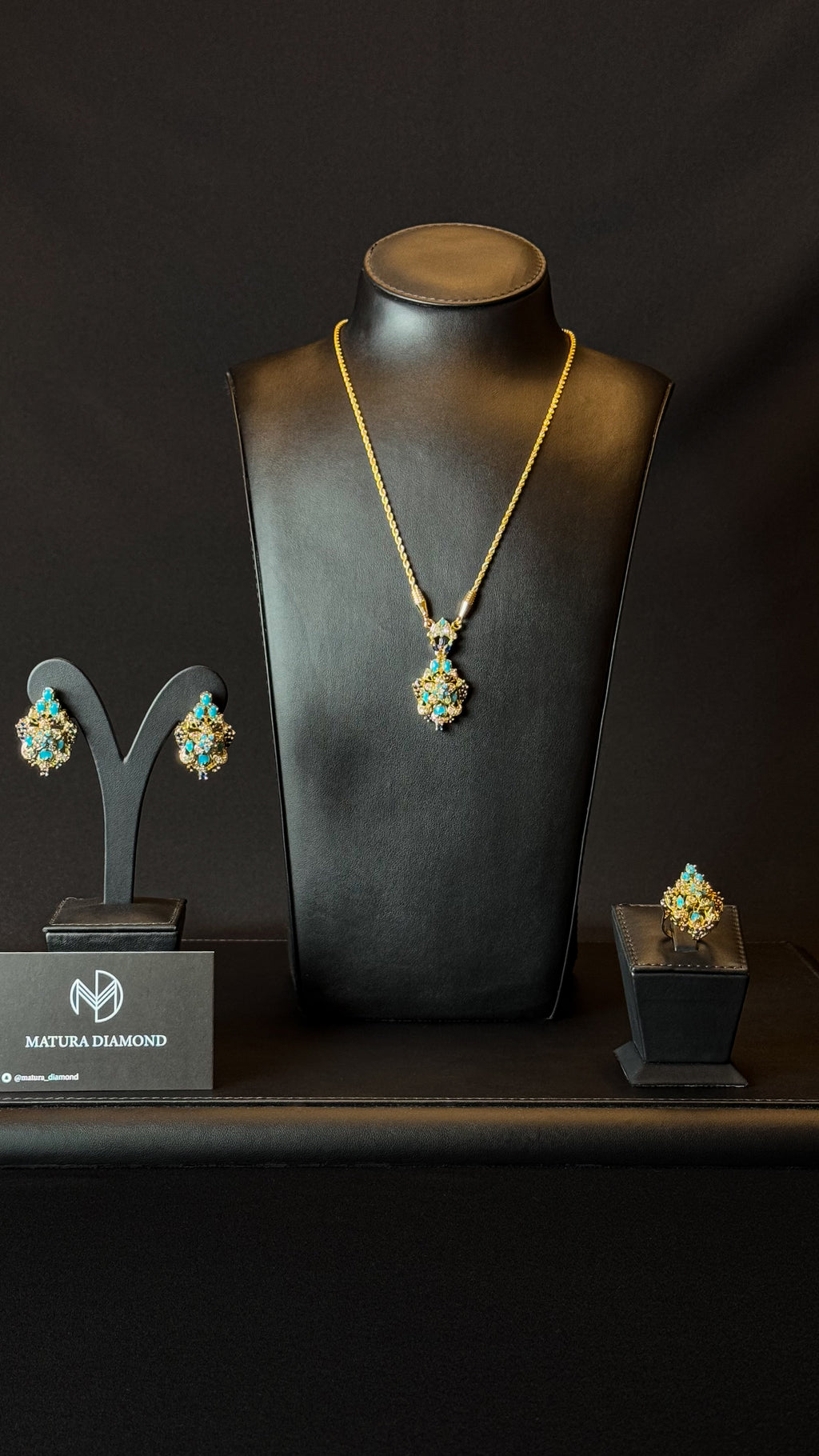 NO.015 | TUR & GOLDEN