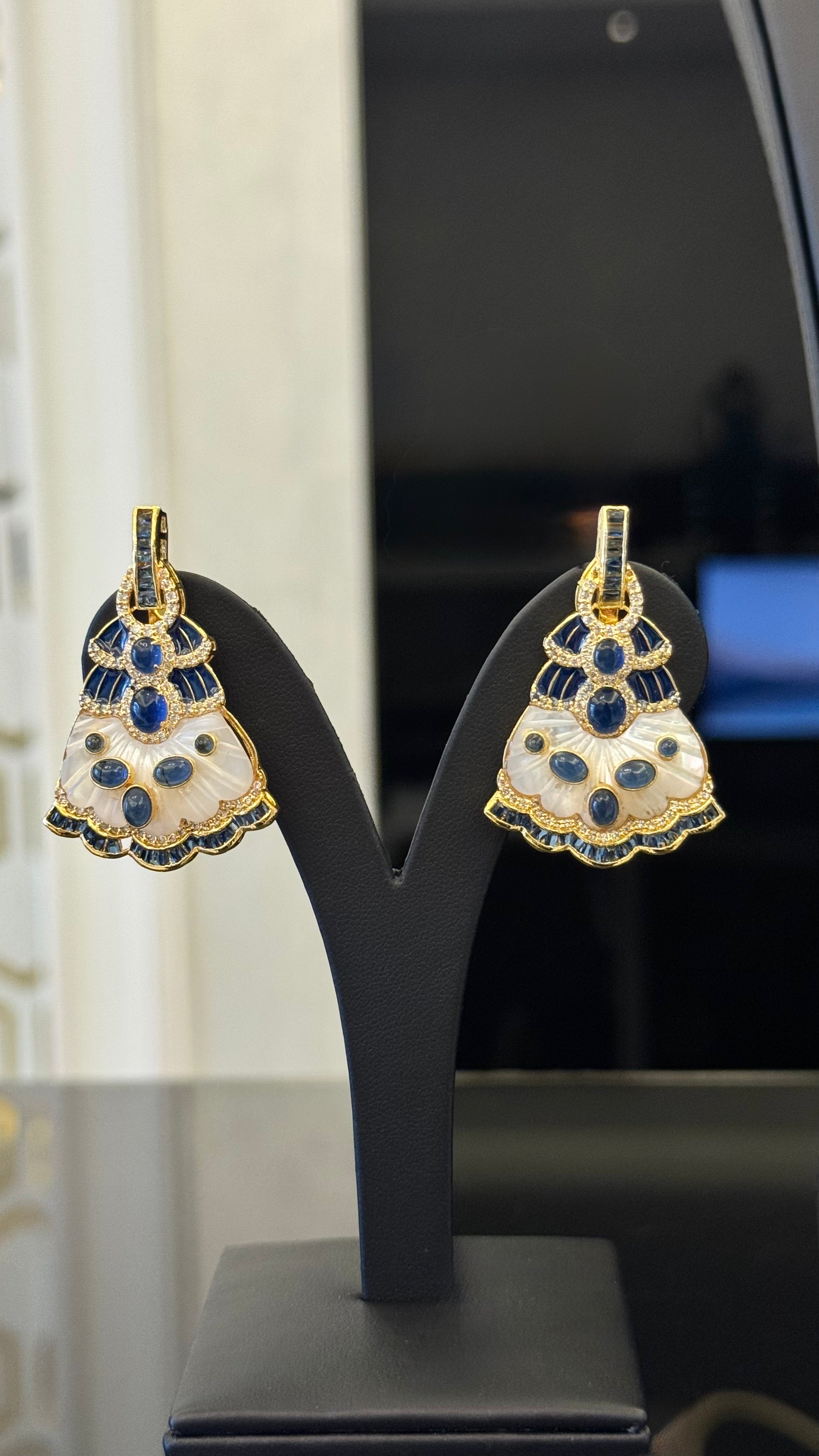 HESSA | VINTAGE BLUE