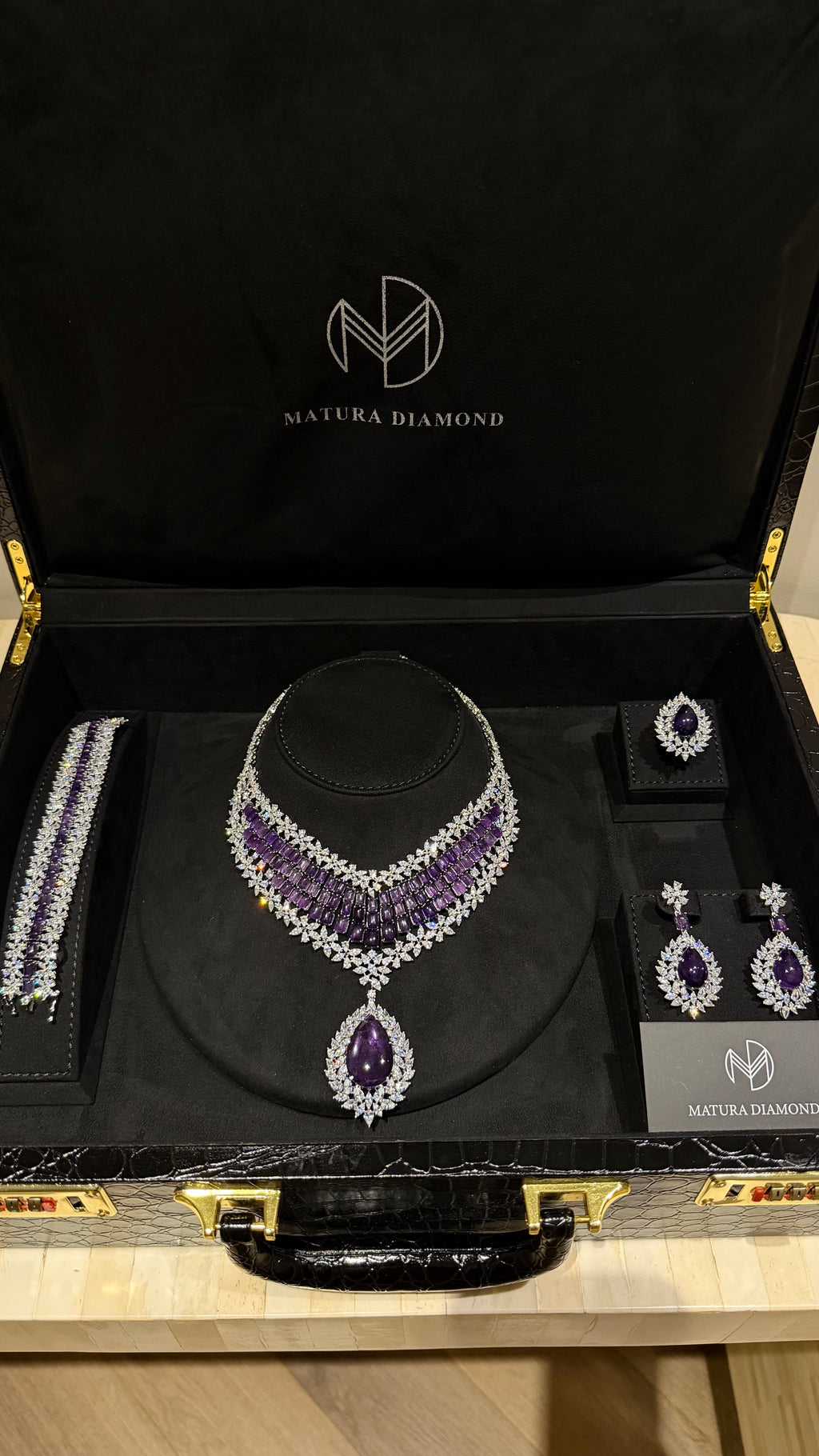 ALMARKHANYA | PURPLE