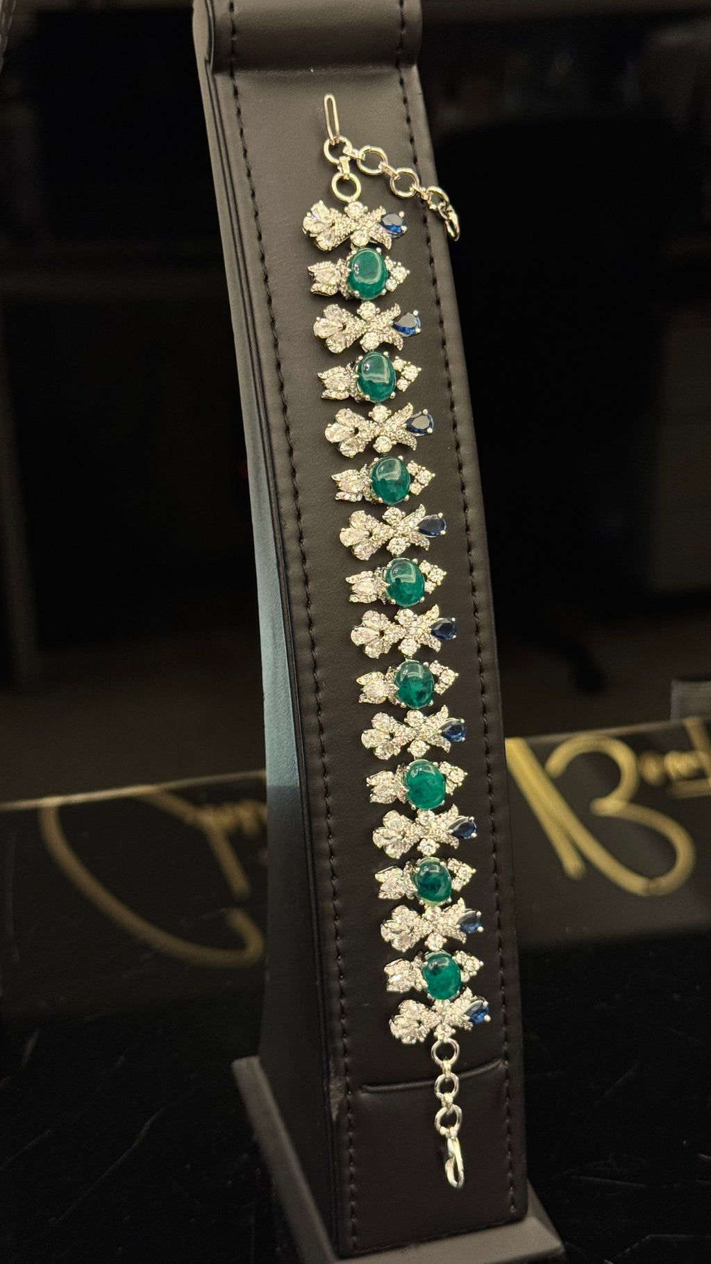 NEW J | GREEN & BLUE