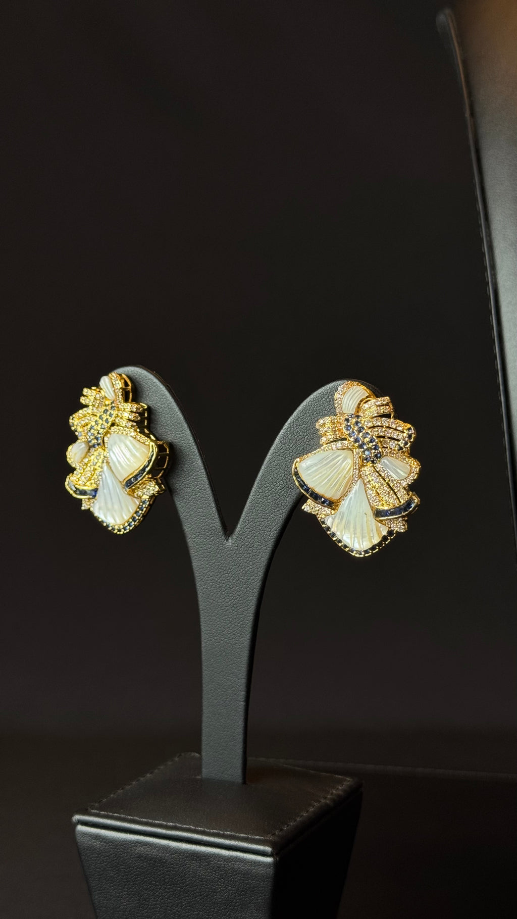 VINTAGE NO.3 | SILVER & BLUE