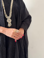 MZON | PEARLS & WHITE