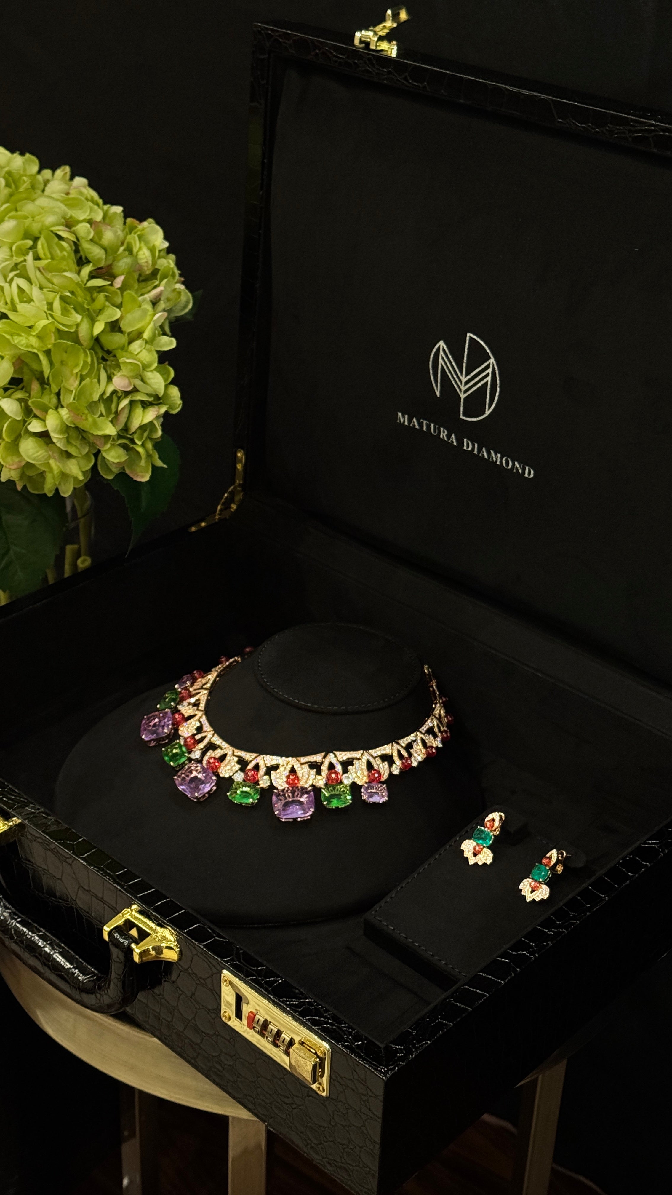 MUWEILAH | ROSE GOLDEN