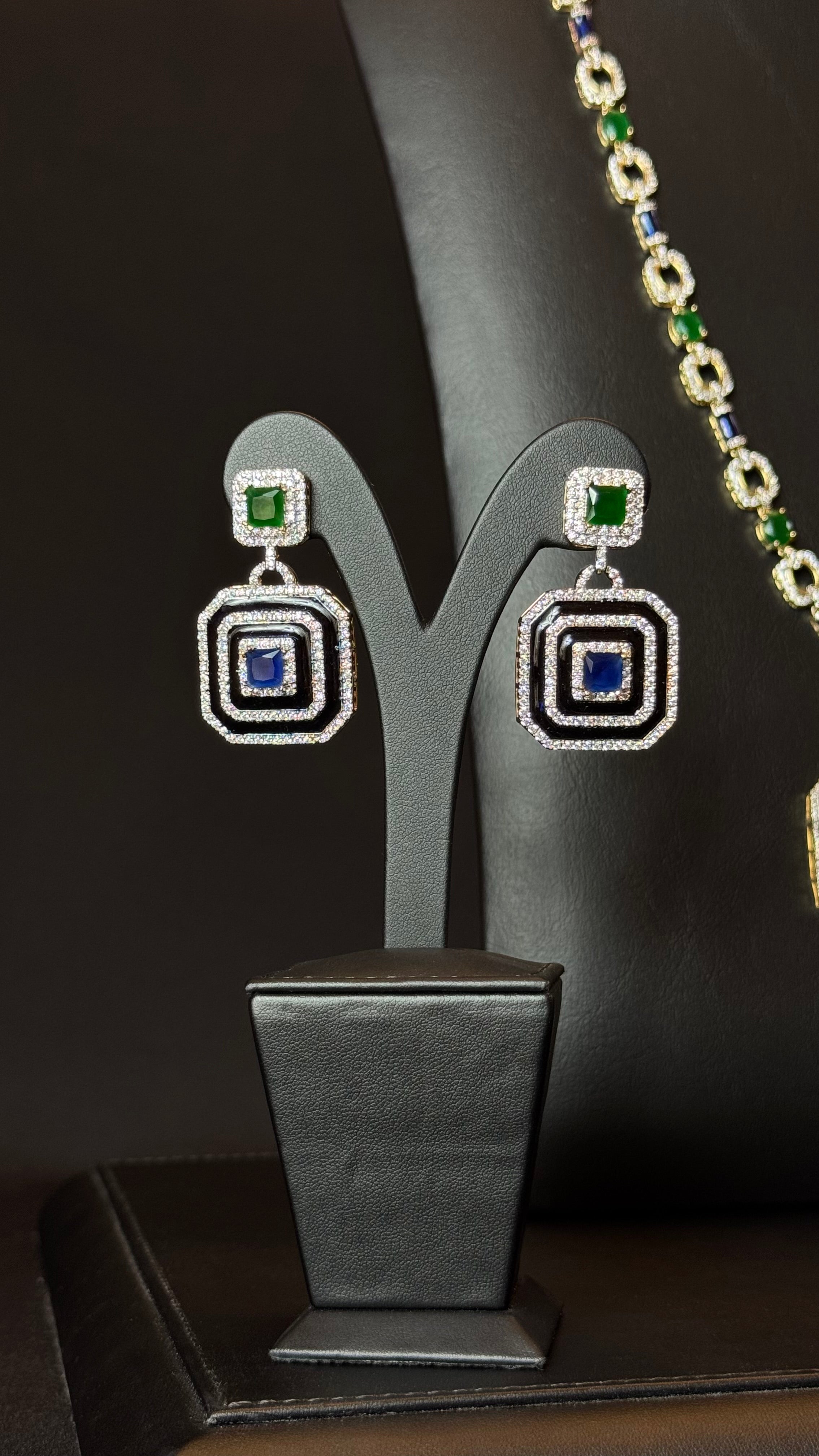 JULFAR | DARK BLUE & GOLDEN