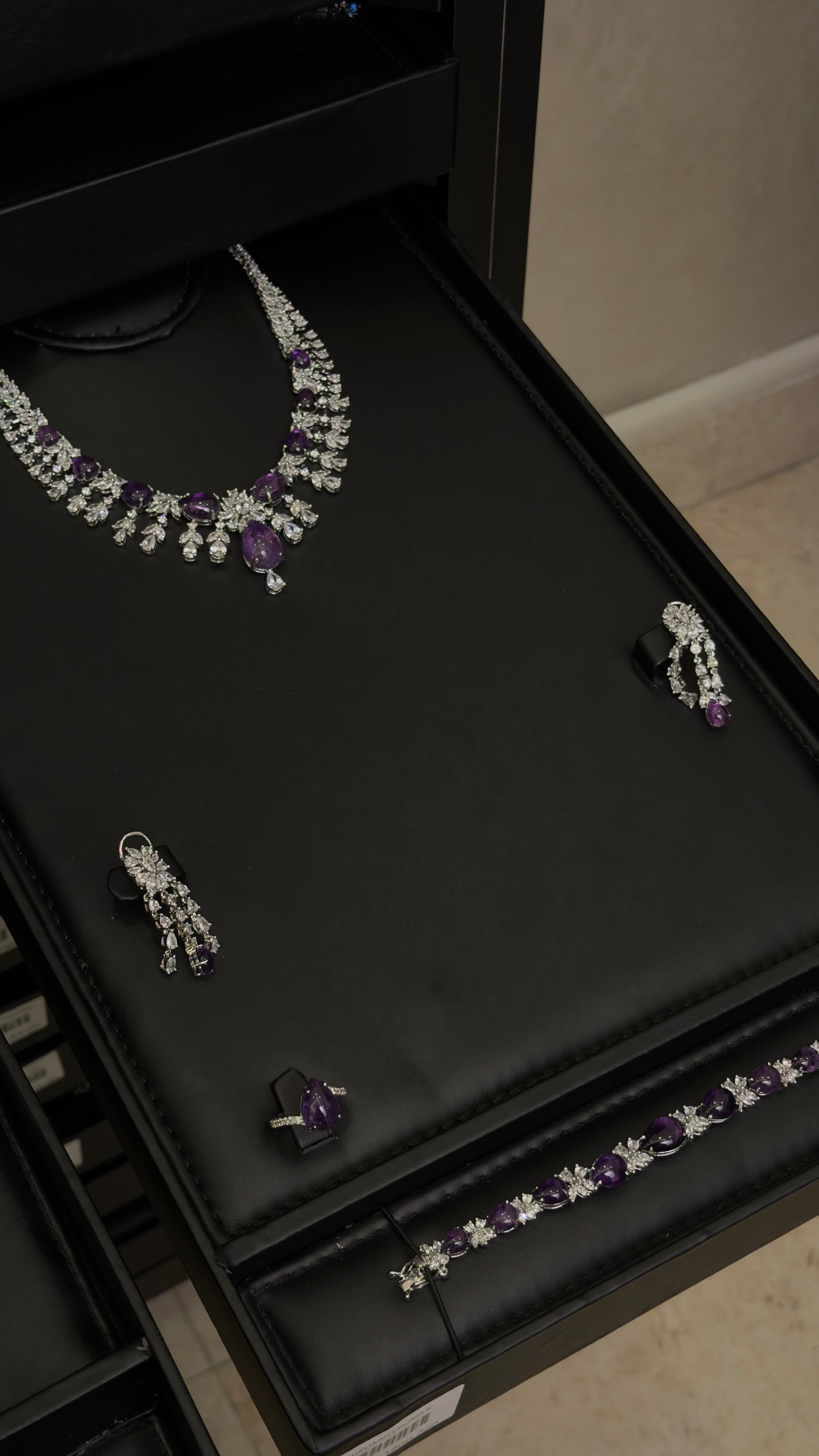 HELWAN | PURPLE