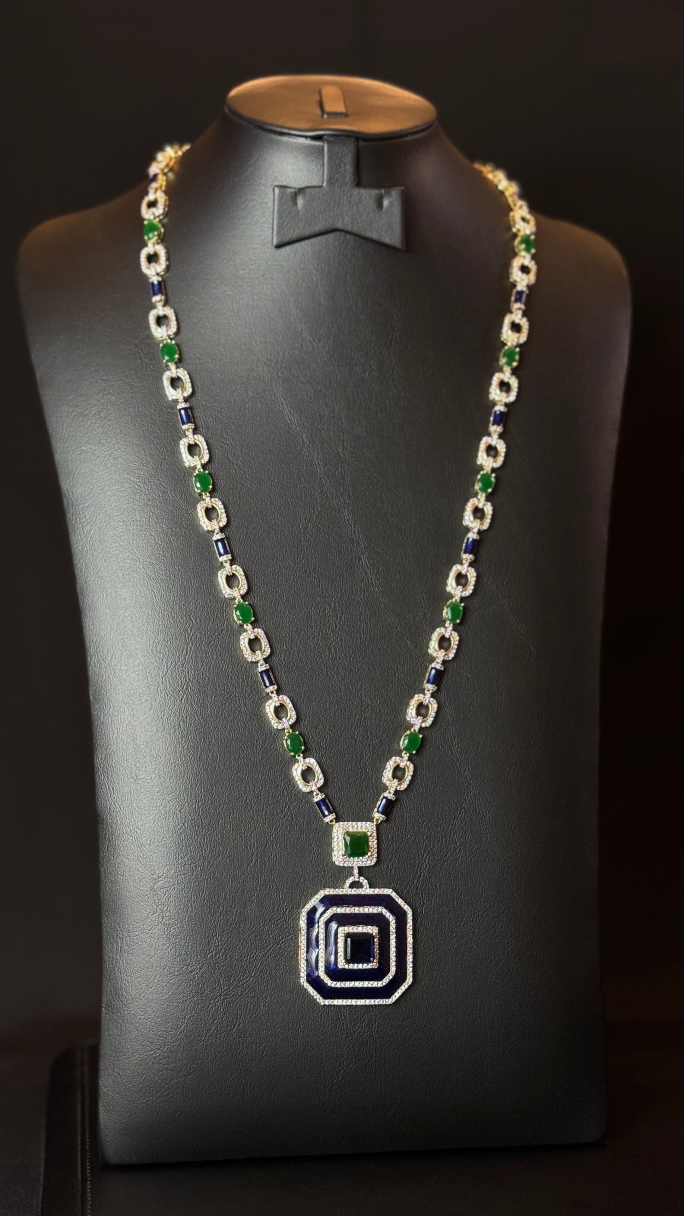 JULFAR | DARK BLUE & GOLDEN