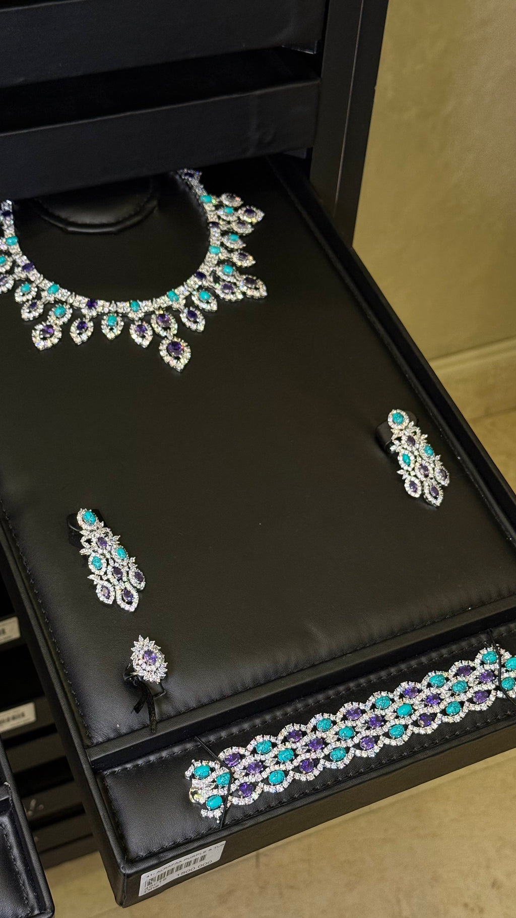 ALRAFAA | PURPLE & TURQUOISE