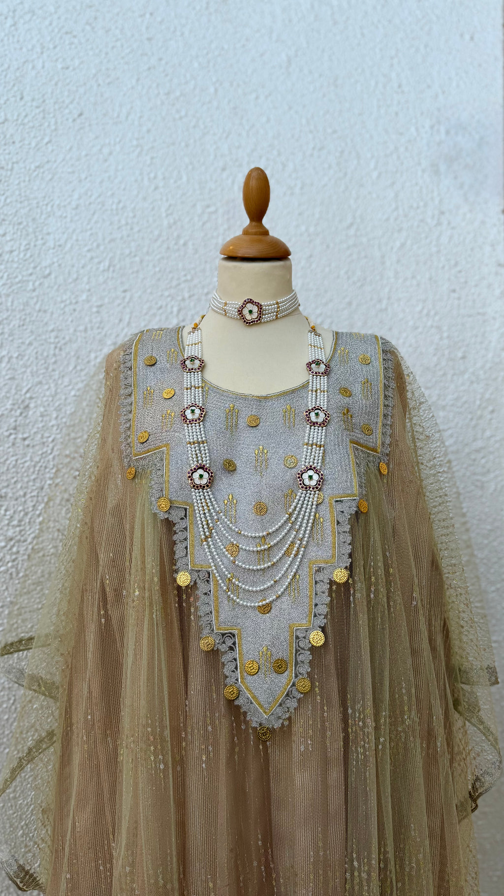 NO.024 | PEARLS & GOLDEN