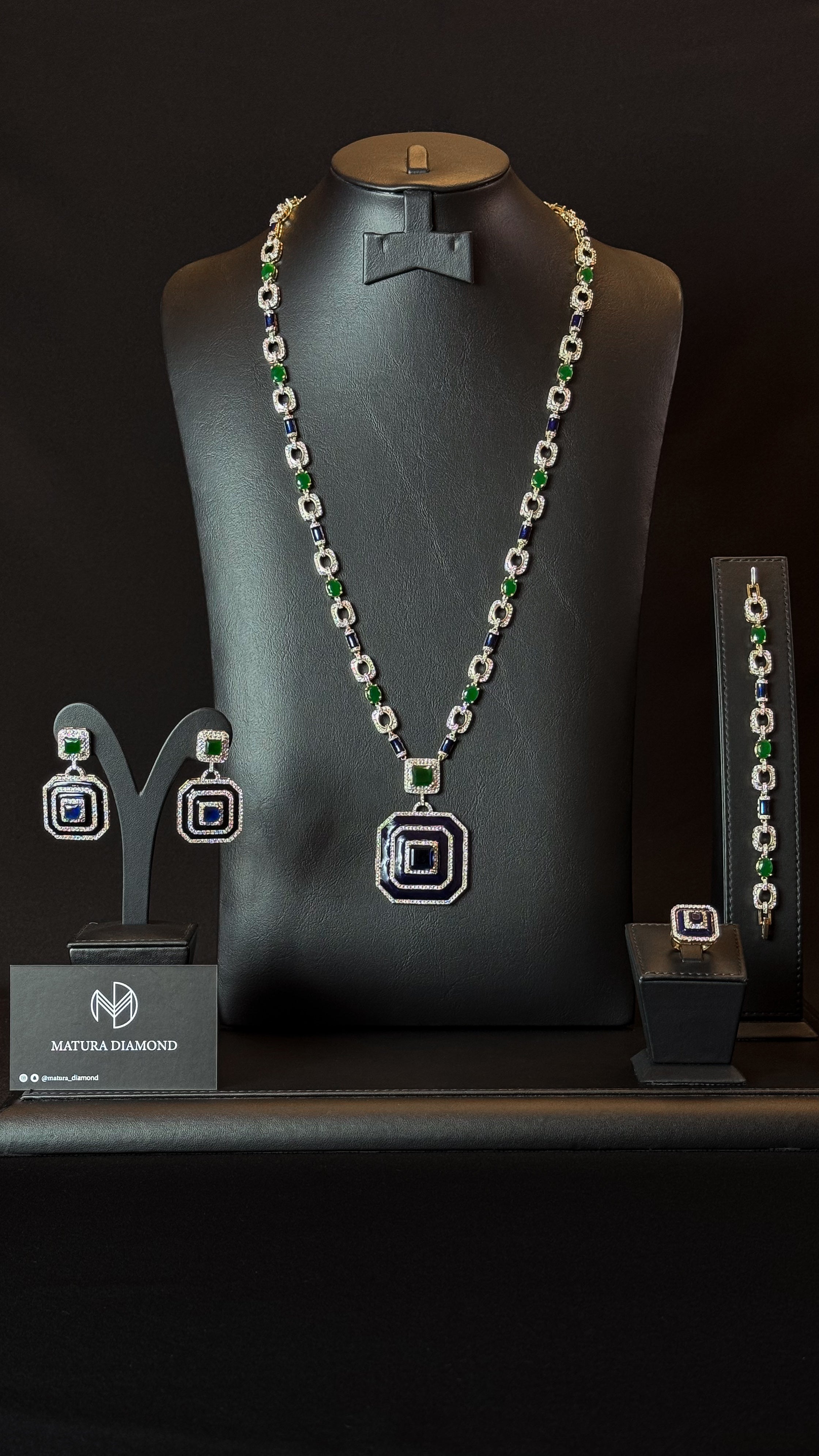 JULFAR | DARK BLUE & GOLDEN