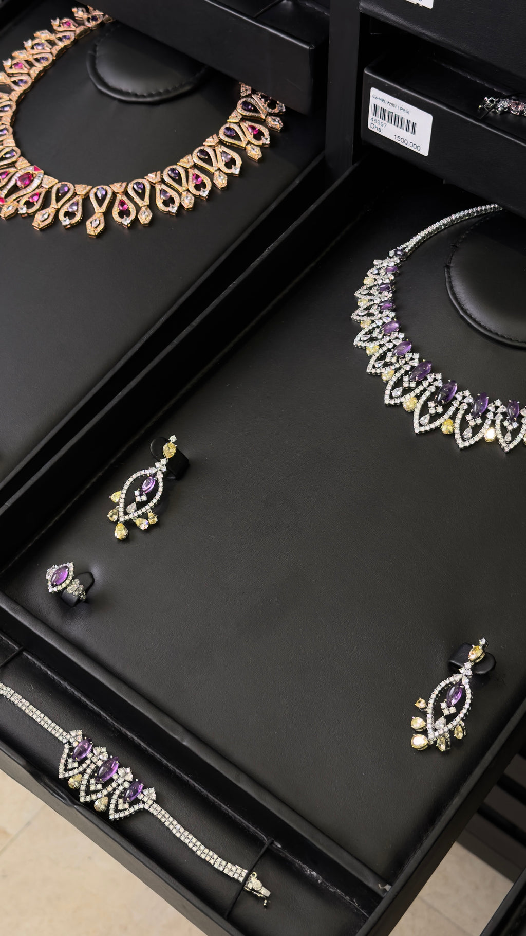 ALMAQAM | PURPLE & YELLOW