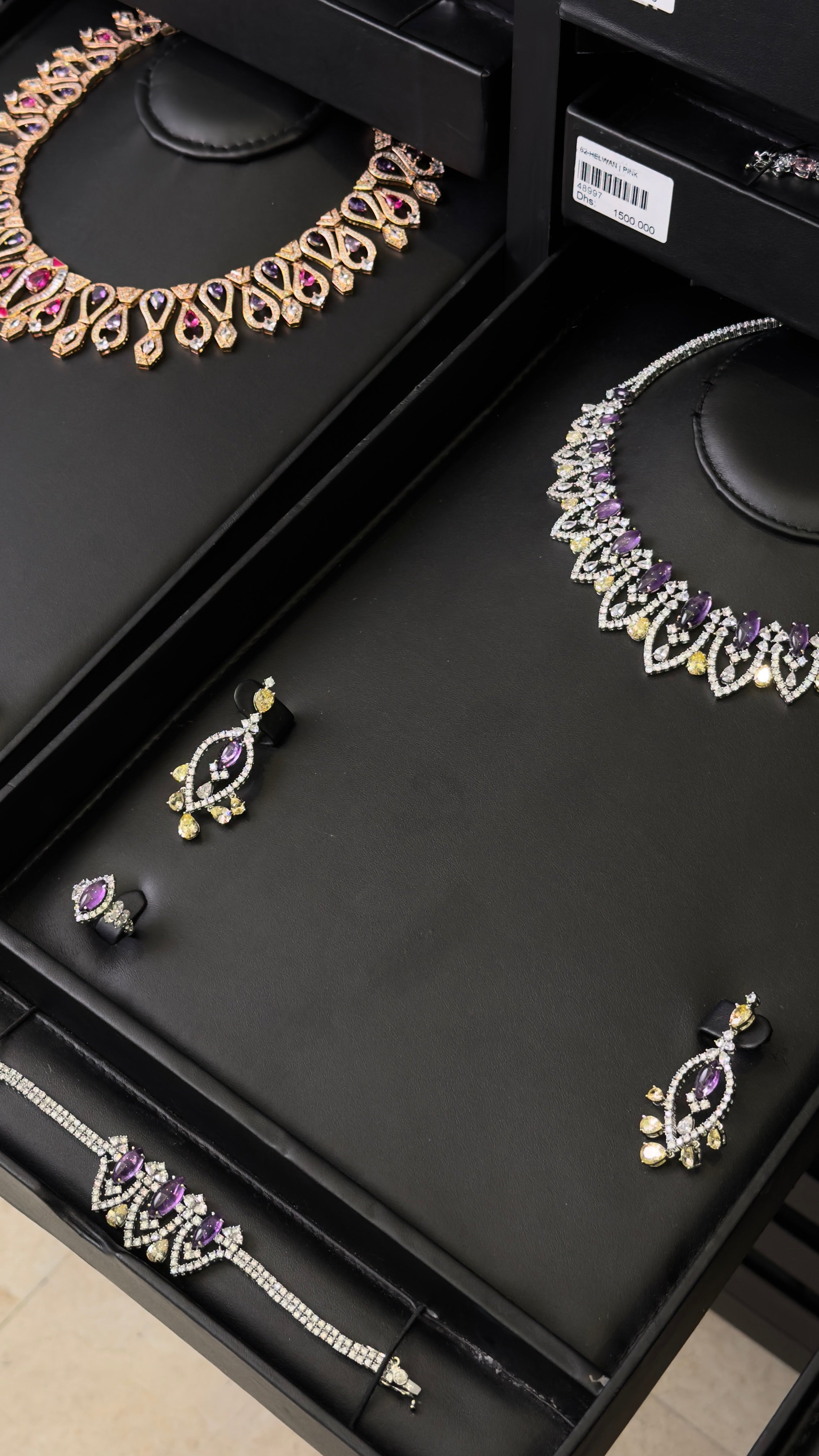 ALMAQAM | PURPLE & YELLOW