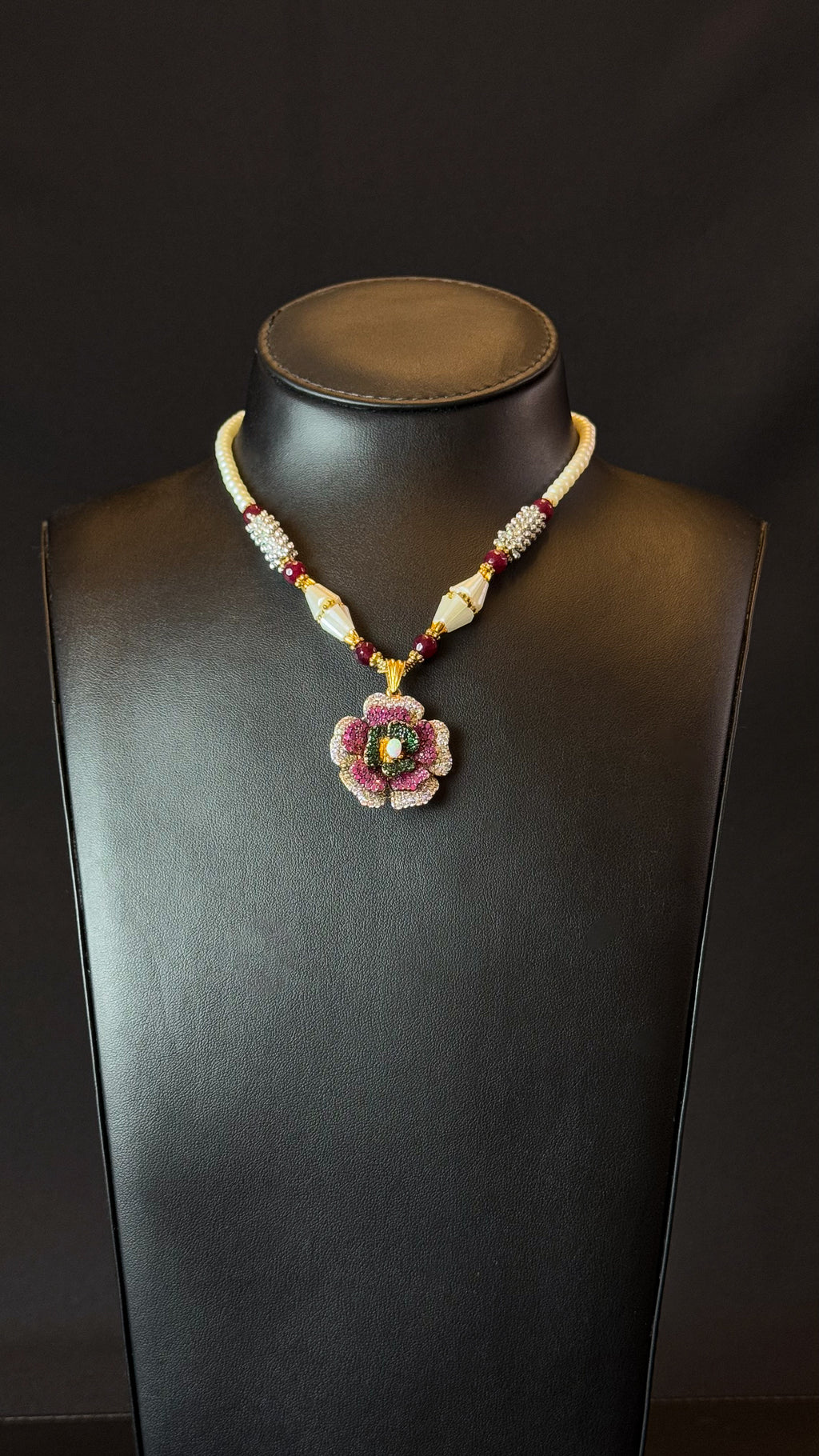 009 | FLOWER & SILVER & RED