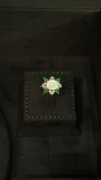 NEW J | MO PEARL & WHITE