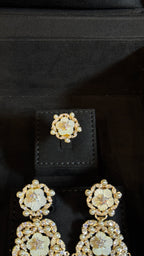 NO.020 (2) | PEARLS & WHITE & GOLDEN