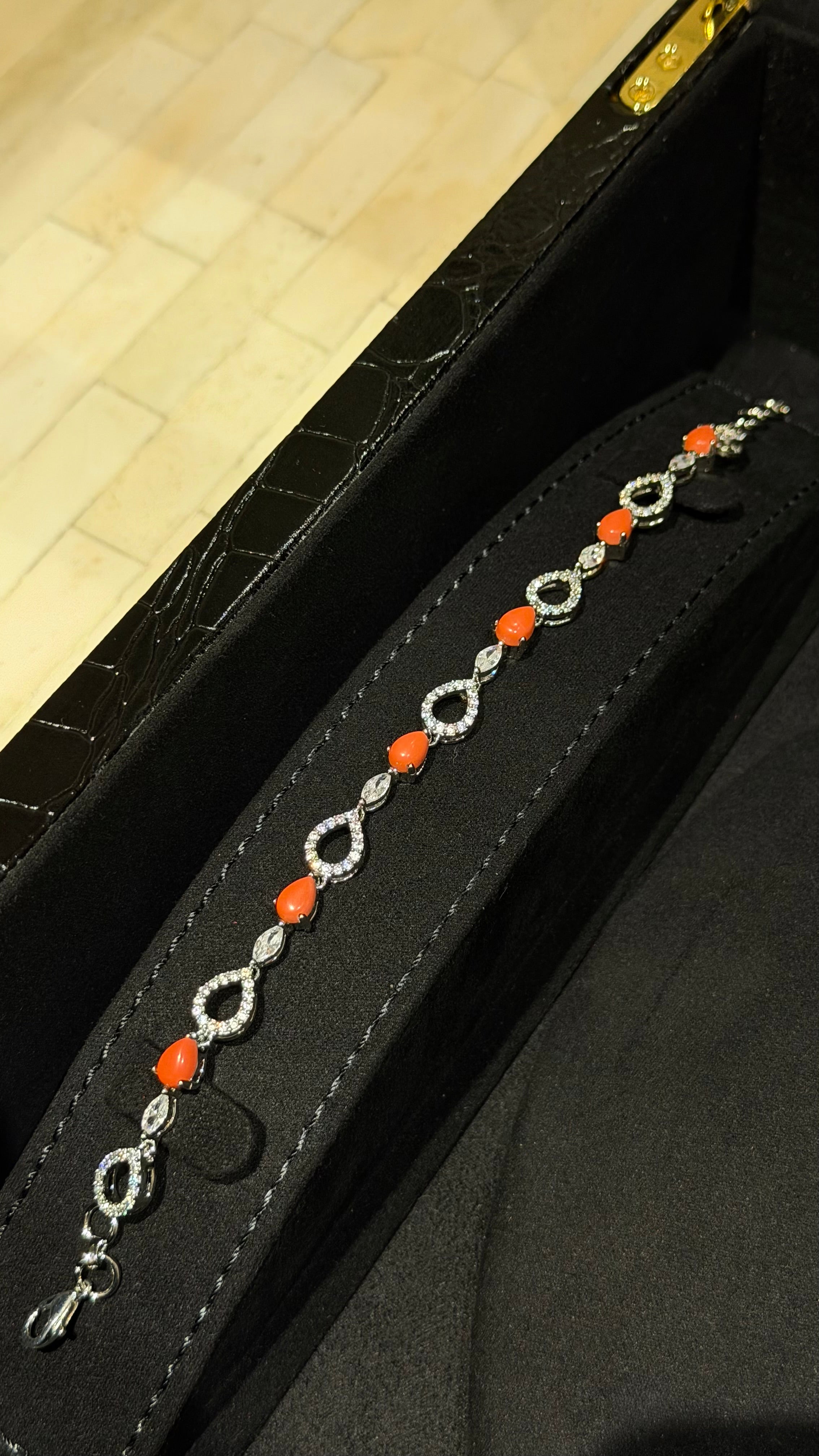 MARIJIB | ORANGE