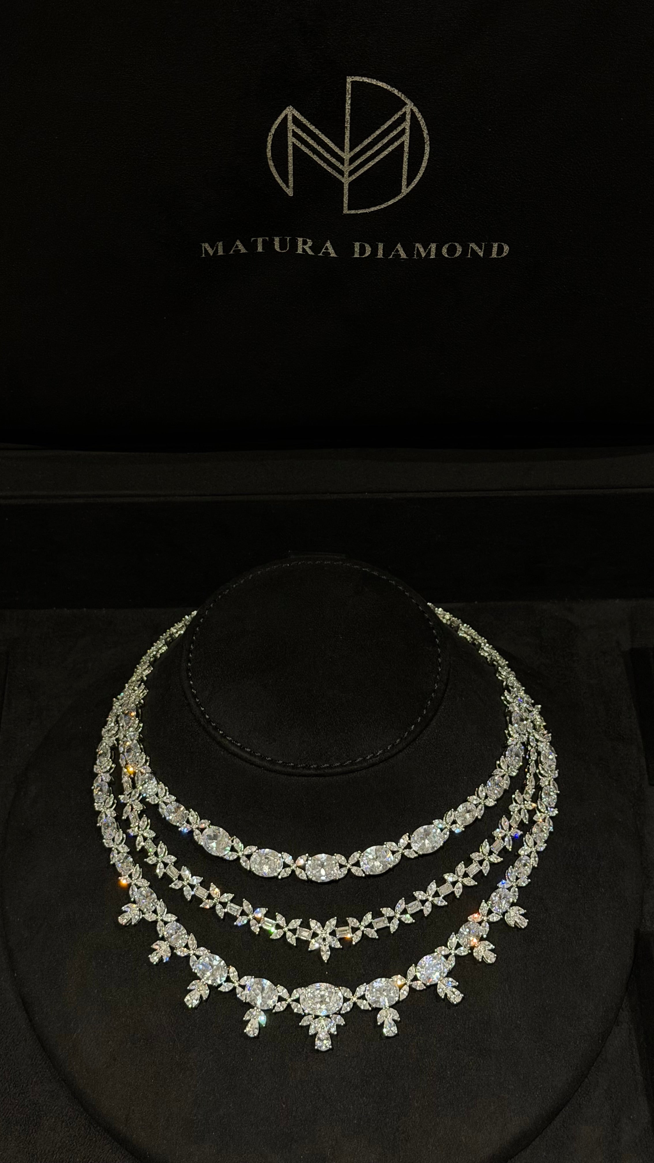 HATTA | WHITE & LINES