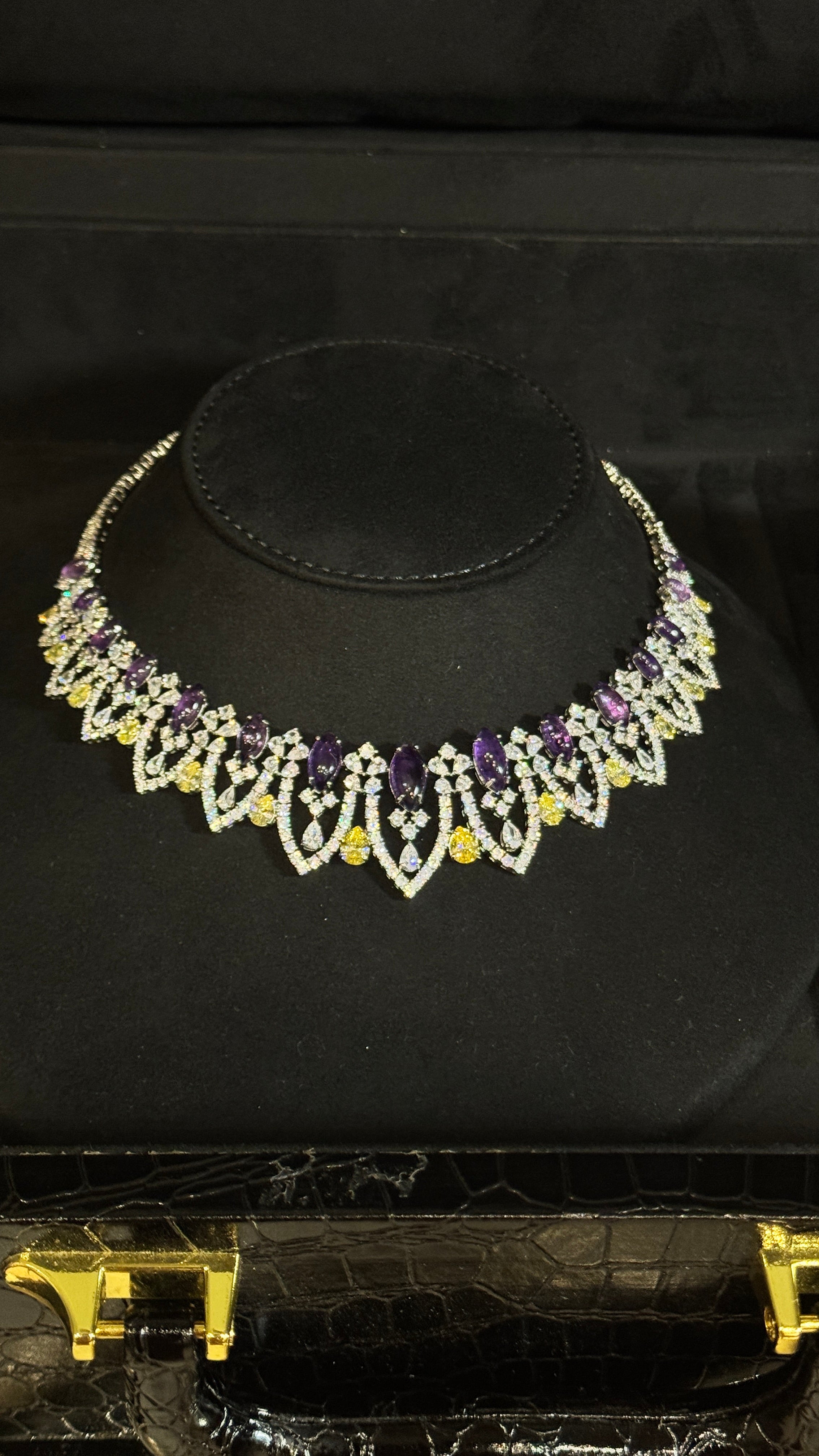 ALMAQAM | PURPLE & YELLOW